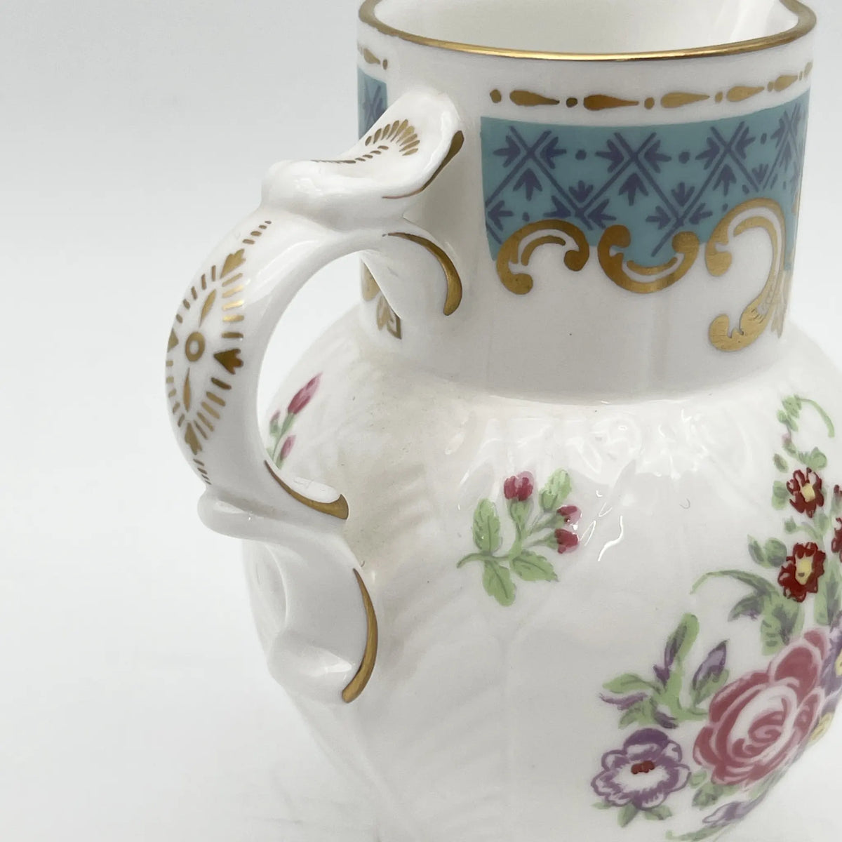 Royal Worcester /牛奶瓶/ Historic Jug Collection / Cabbage Leaf Jug / 1970年~ 1980年代左右/ Fine Bone China /英国/奶油，金彩装饰，黄金轮辋，鸟画，水果画，精致中国，收藏品，室内/ [复古]