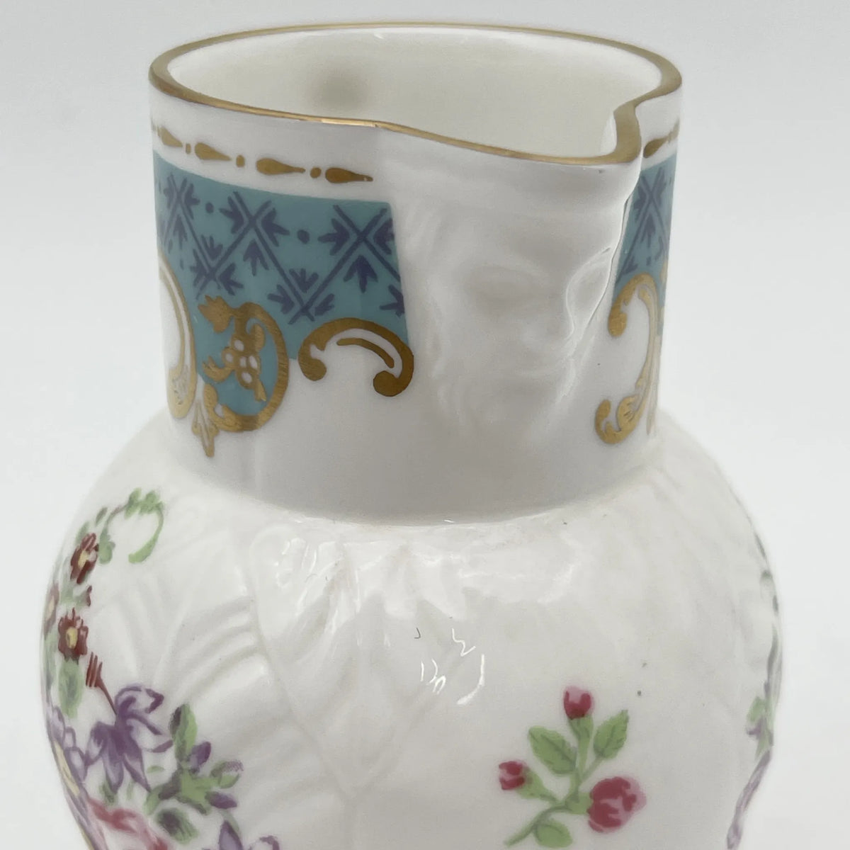 Royal Worcester /牛奶瓶/ Historic Jug Collection / Cabbage Leaf Jug / 1970年~ 1980年代左右/ Fine Bone China /英国/奶油，金彩装饰，黄金轮辋，鸟画，水果画，精致中国，收藏品，室内/ [复古]