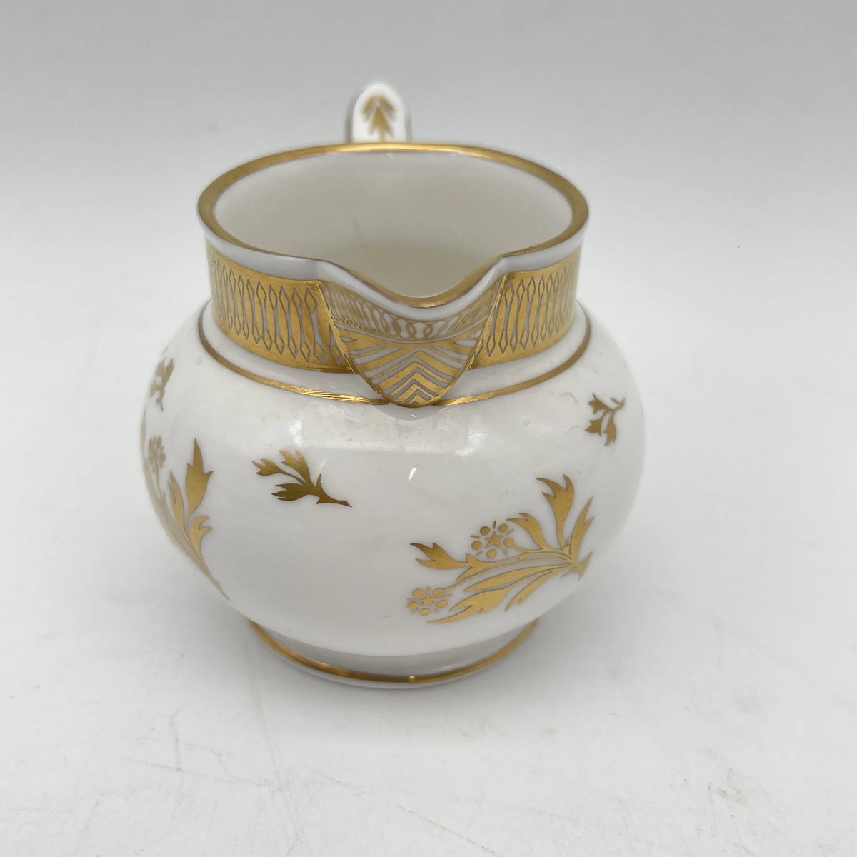 Royal Worcester /牛奶壶/ Historic Jug Collection / Grainger Jug / 1970 - 1980年代左右 / Fine Bone China /英国/奶油，金彩装饰，黄金轮辋，鸟画，水果画，精致中国，收藏品，室内/[复古]