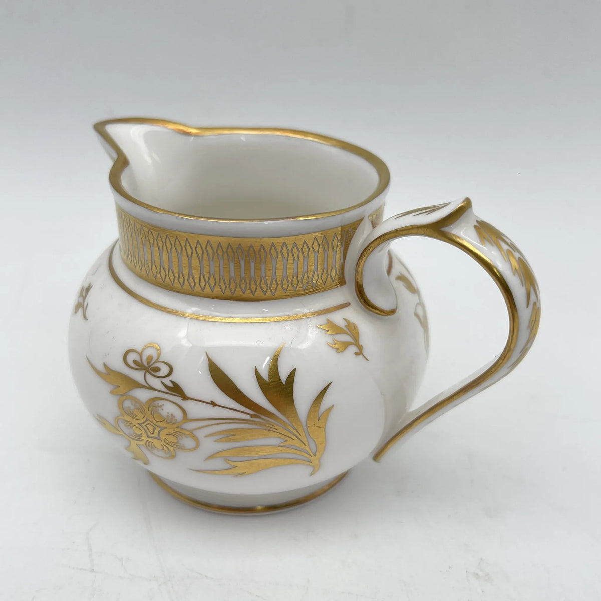 Royal Worcester /牛奶壶/ Historic Jug Collection / Grainger Jug / 1970 - 1980年代左右 / Fine Bone China /英国/奶油，金彩装饰，黄金轮辋，鸟画，水果画，精致中国，收藏品，室内/[复古]