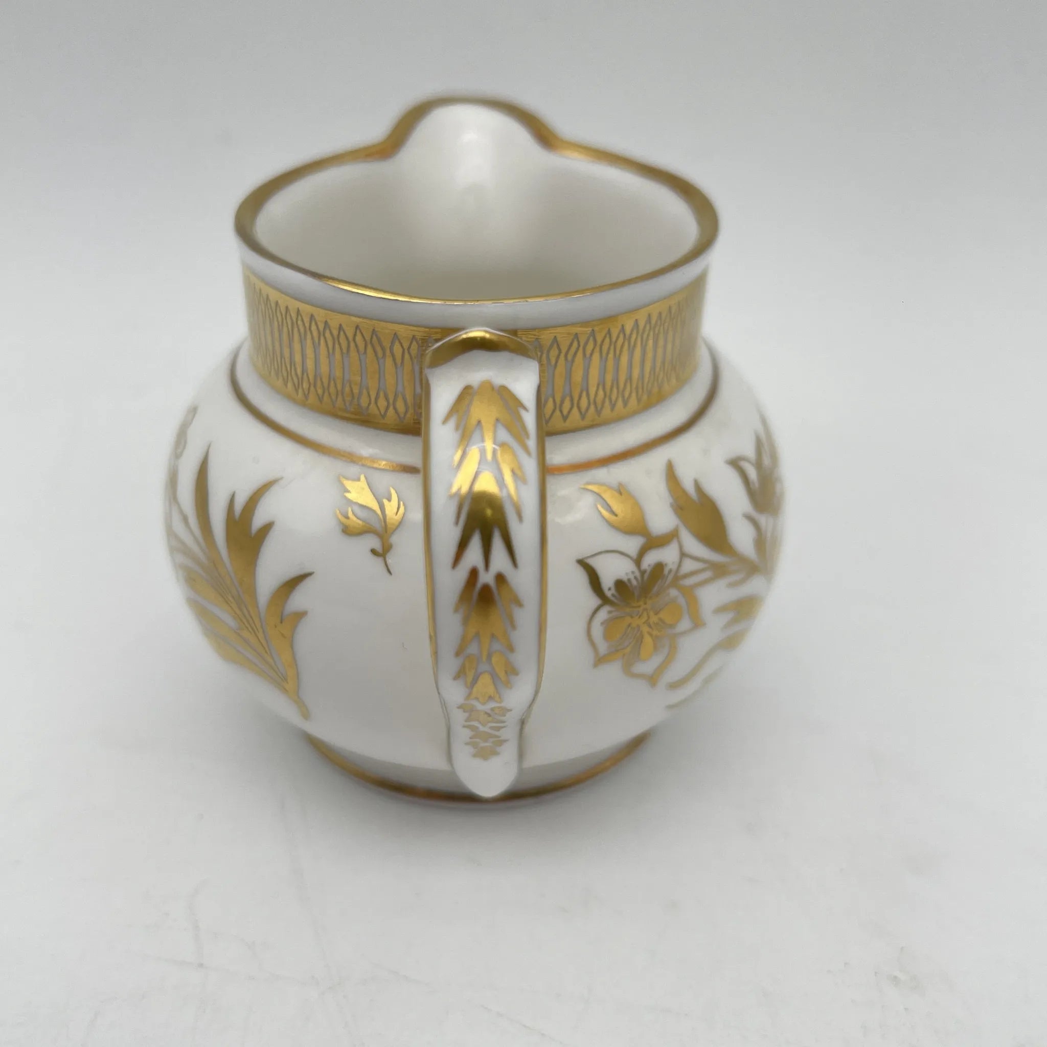 Royal Worcester /牛奶壶/ Historic Jug Collection / Grainger Jug / 1970 - 1980年代左右 / Fine Bone China /英国/奶油，金彩装饰，黄金轮辋，鸟画，水果画，精致中国，收藏品，室内/[复古]
