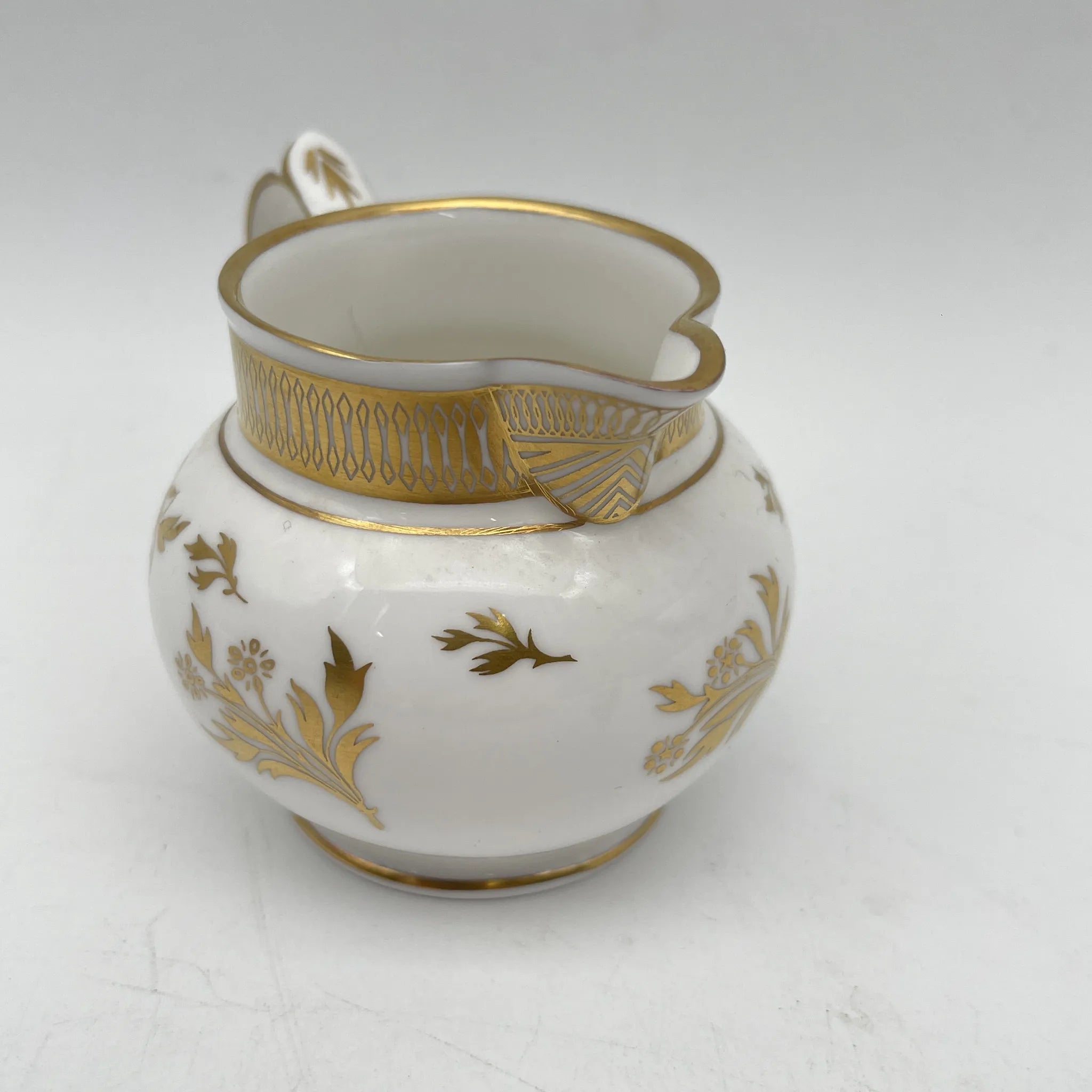 Royal Worcester /牛奶壶/ Historic Jug Collection / Grainger Jug / 1970 - 1980年代左右 / Fine Bone China /英国/奶油，金彩装饰，黄金轮辋，鸟画，水果画，精致中国，收藏品，室内/[复古]
