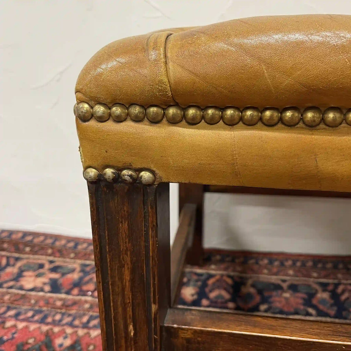 Ottoman (Chesterfield) / Late 20c / Genuine cow leather / British / Square leg, leather bench, British vintage, store fixtures, industrial furniture, tufting, wood frame / [Vintage]