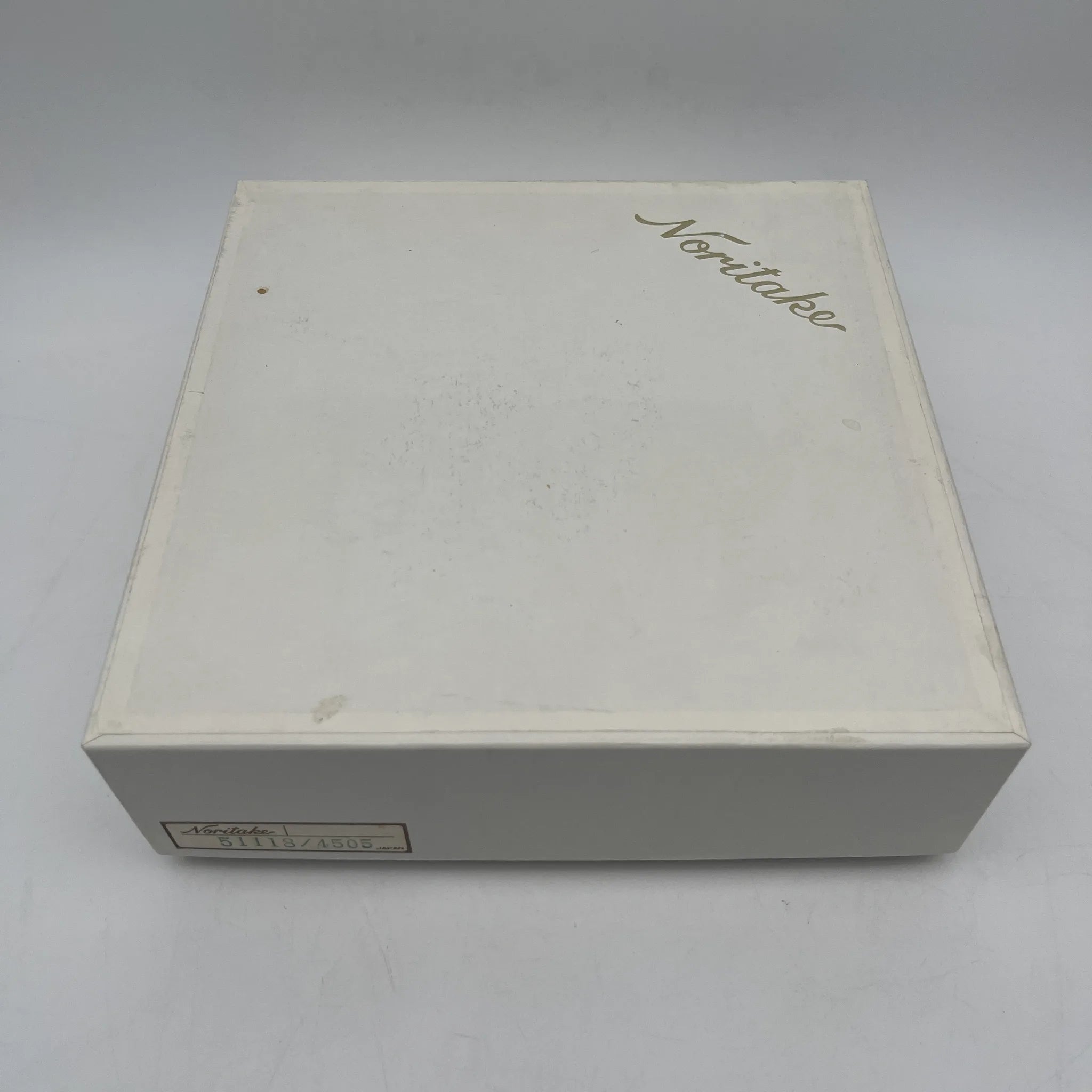 Noritake（ノリタケ） / ボウル / CHELSEA FLOWER（チェルシーフラワー） / 磁器 / 日本 / 金彩,スカラップエッジ,フラワーモチーフ / [リユース]
