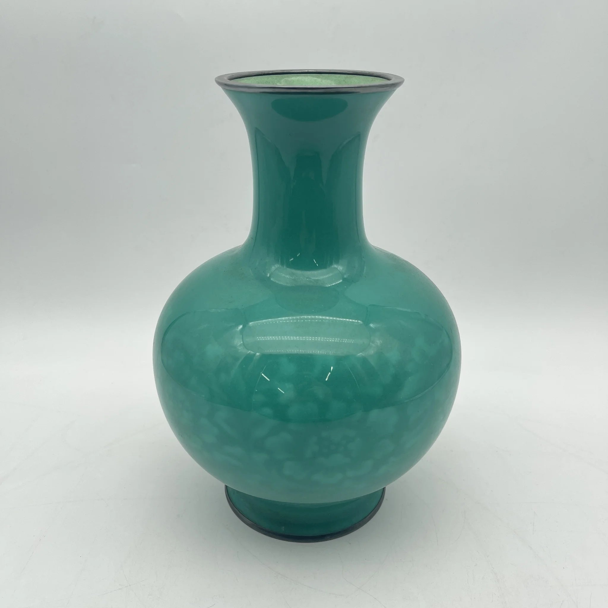 安藤七宝店（アンドウシッポウテン） / フラワーベース / 1950-70s / 銅製 / 日本 / 覆輪,彫込文様,下地花柄 / [ビンテージ]
