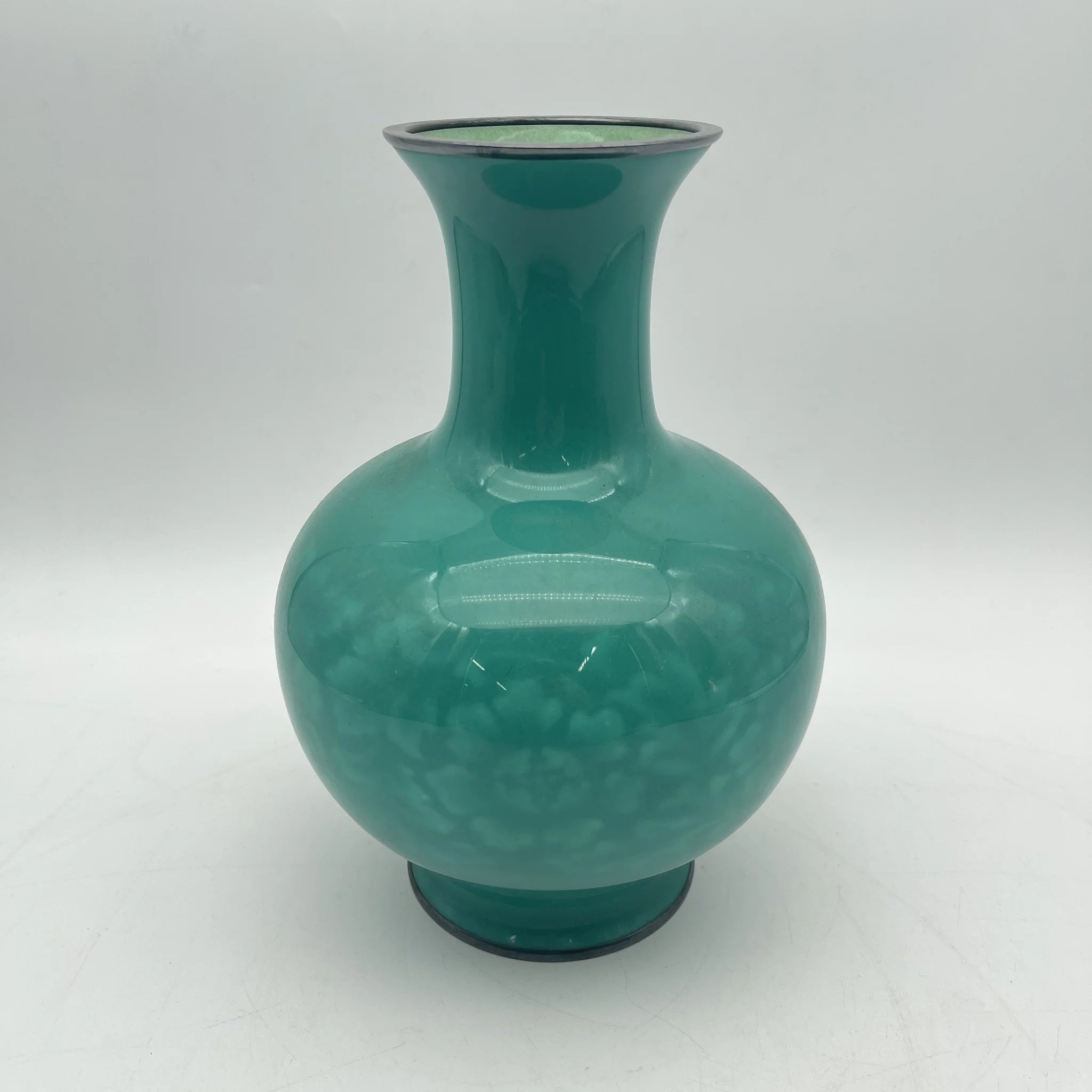 安藤七宝店（アンドウシッポウテン） / フラワーベース / 1950-70s / 銅製 / 日本 / 覆輪,彫込文様,下地花柄 / [ビンテージ]