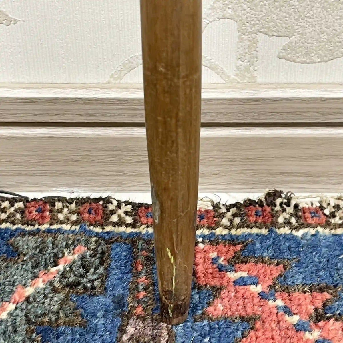 Cane / Victorian style hand-carved scroll and twisted decoration white walking cane / late 19th century to mid-20th century / natural materials / handcraft, patina, estate piece, arts and crafts / [Antique]