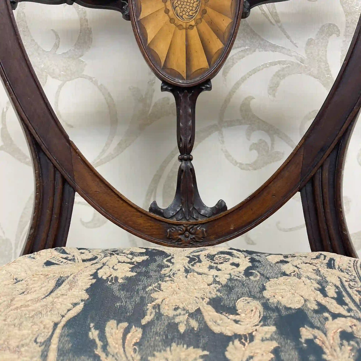 Dining chair (salon chair) / Hepplewhite style / 1990-2000s / England / British furniture, vintage chair, acanthus / [Vintage]