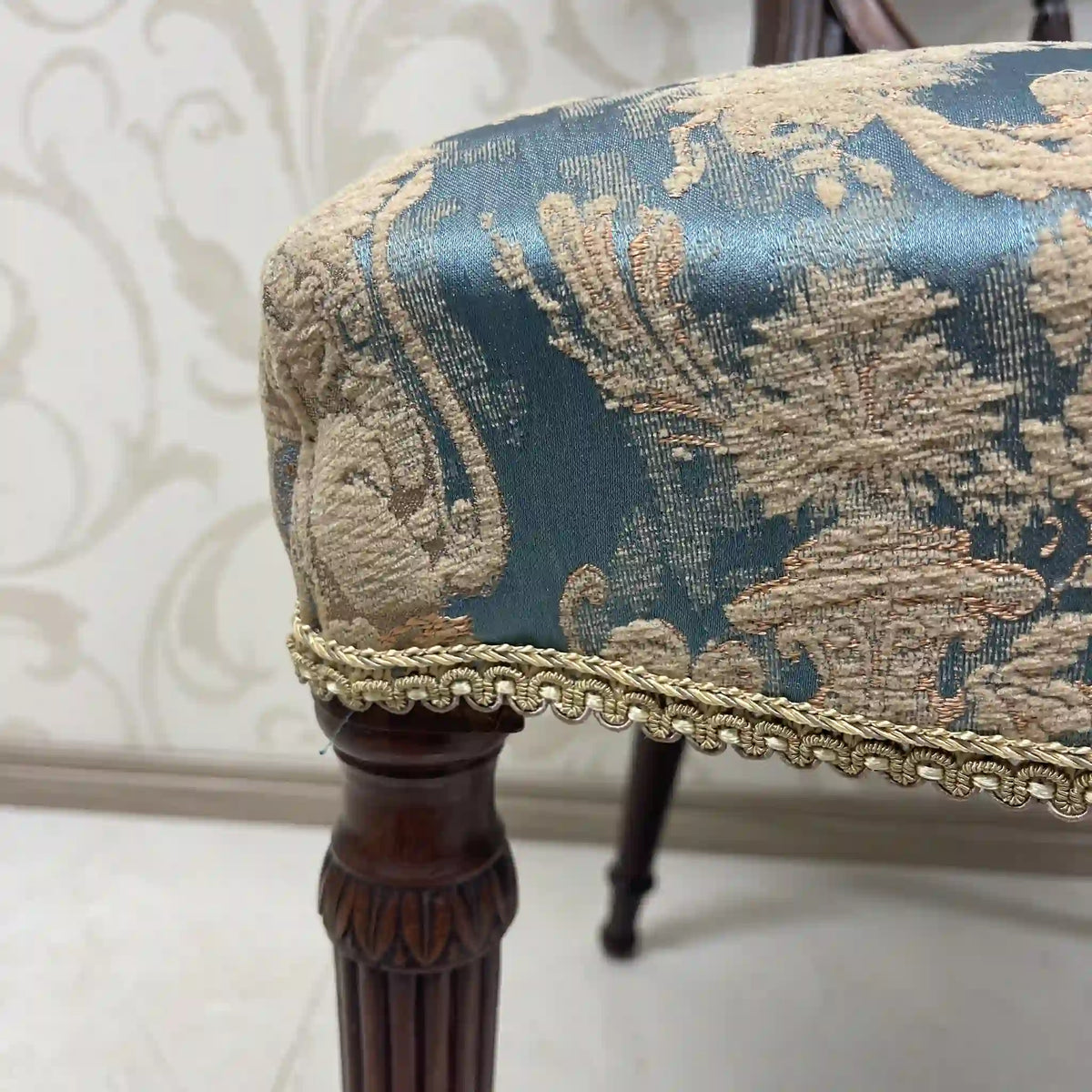 Dining chair (salon chair) / Hepplewhite style / 1990-2000s / England / British furniture, vintage chair, acanthus / [Vintage]
