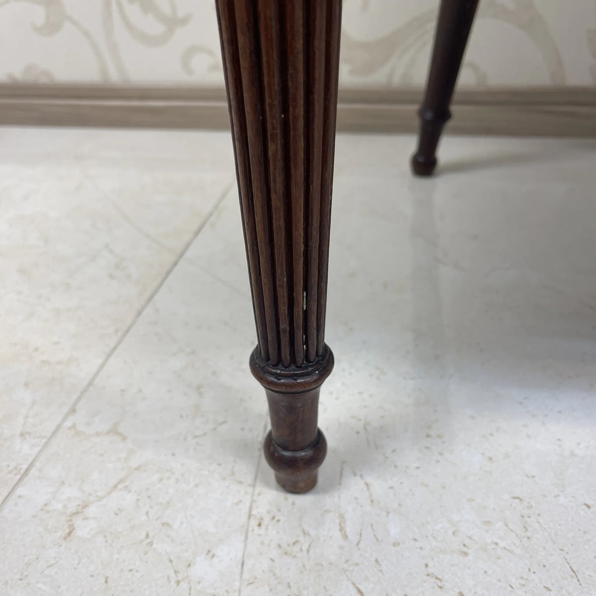 Dining chair (salon chair) / Hepplewhite style / 1990-2000s / England / British furniture, vintage chair, acanthus / [Vintage]