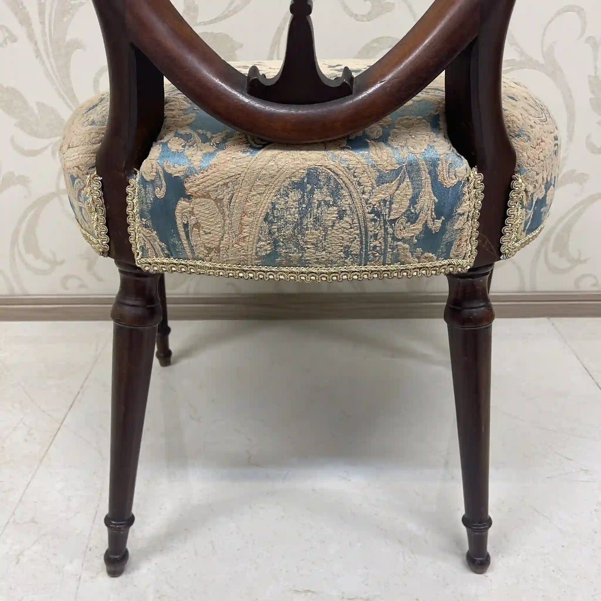 Dining chair (salon chair) / Hepplewhite style / 1990-2000s / England / British furniture, vintage chair, acanthus / [Vintage]