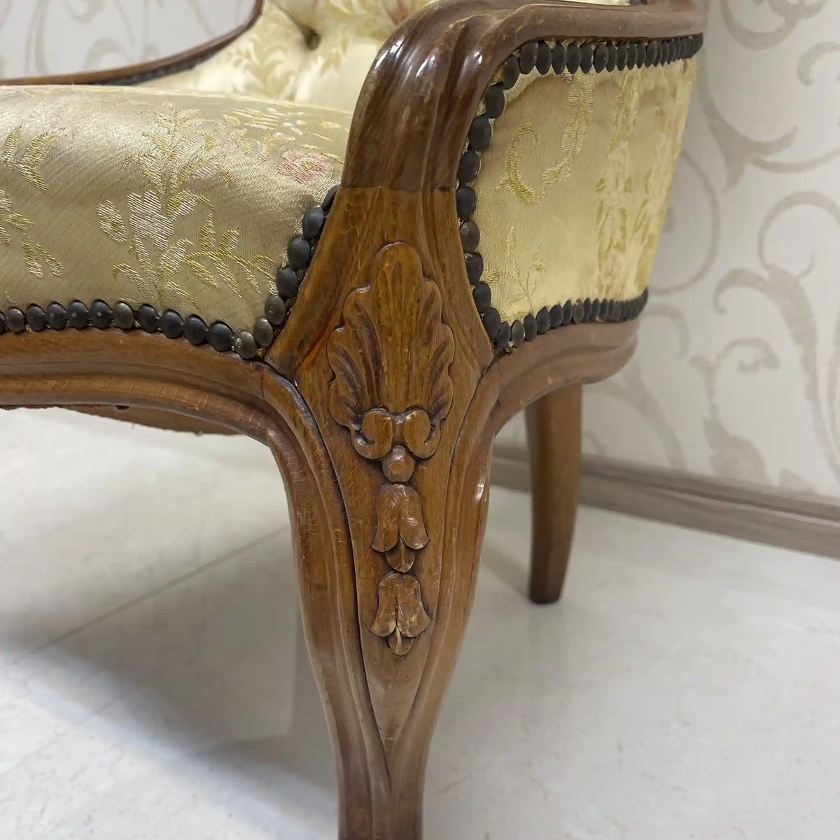 Armchair (dining chair) / Louis XV style / 1990-2000s / France / Salon chair, lounge chair, French antique, cat legs, antique style, rococo style / [Vintage]