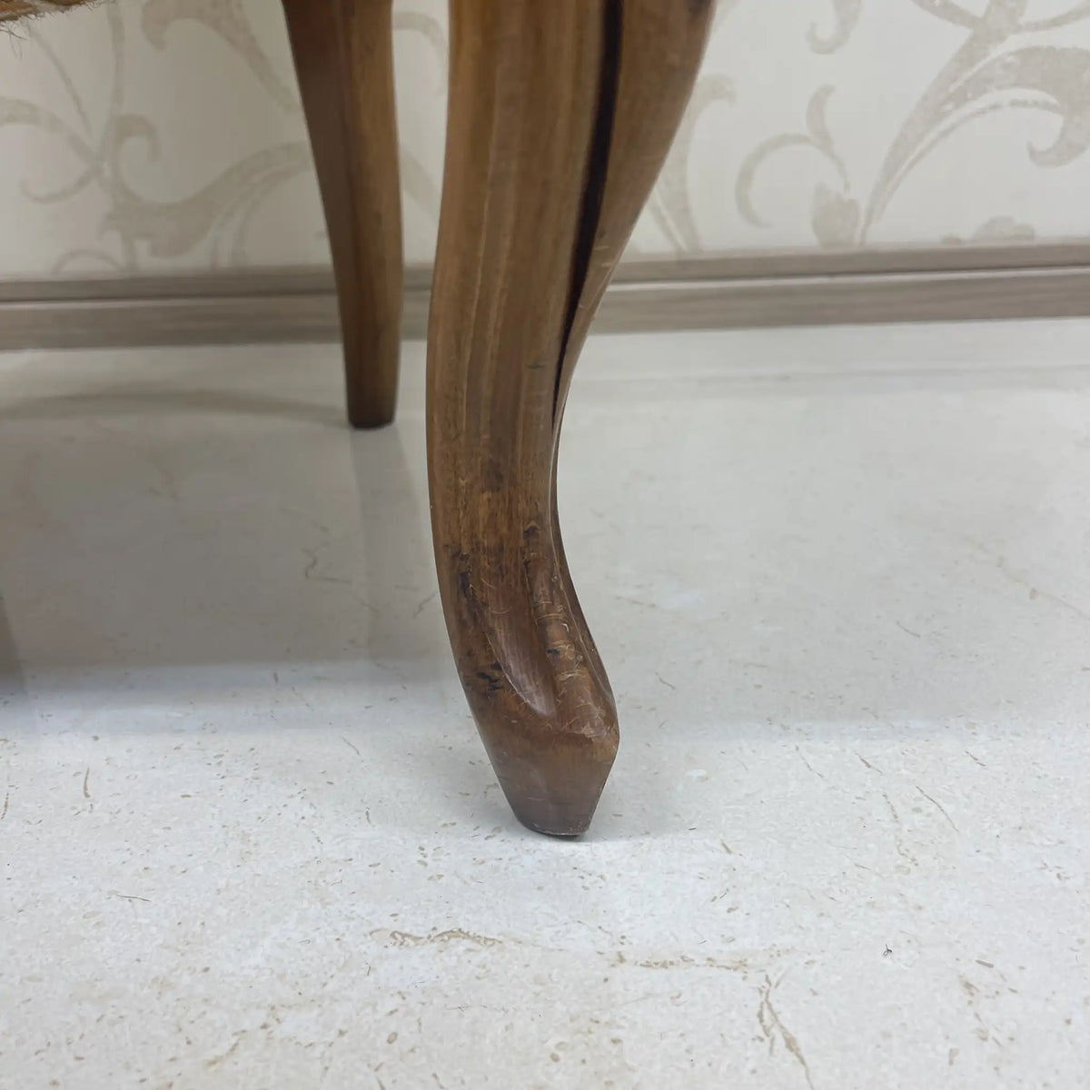 Armchair (dining chair) / Louis XV style / 1990-2000s / France / Salon chair, lounge chair, French antique, cat legs, antique style, rococo style / [Vintage]