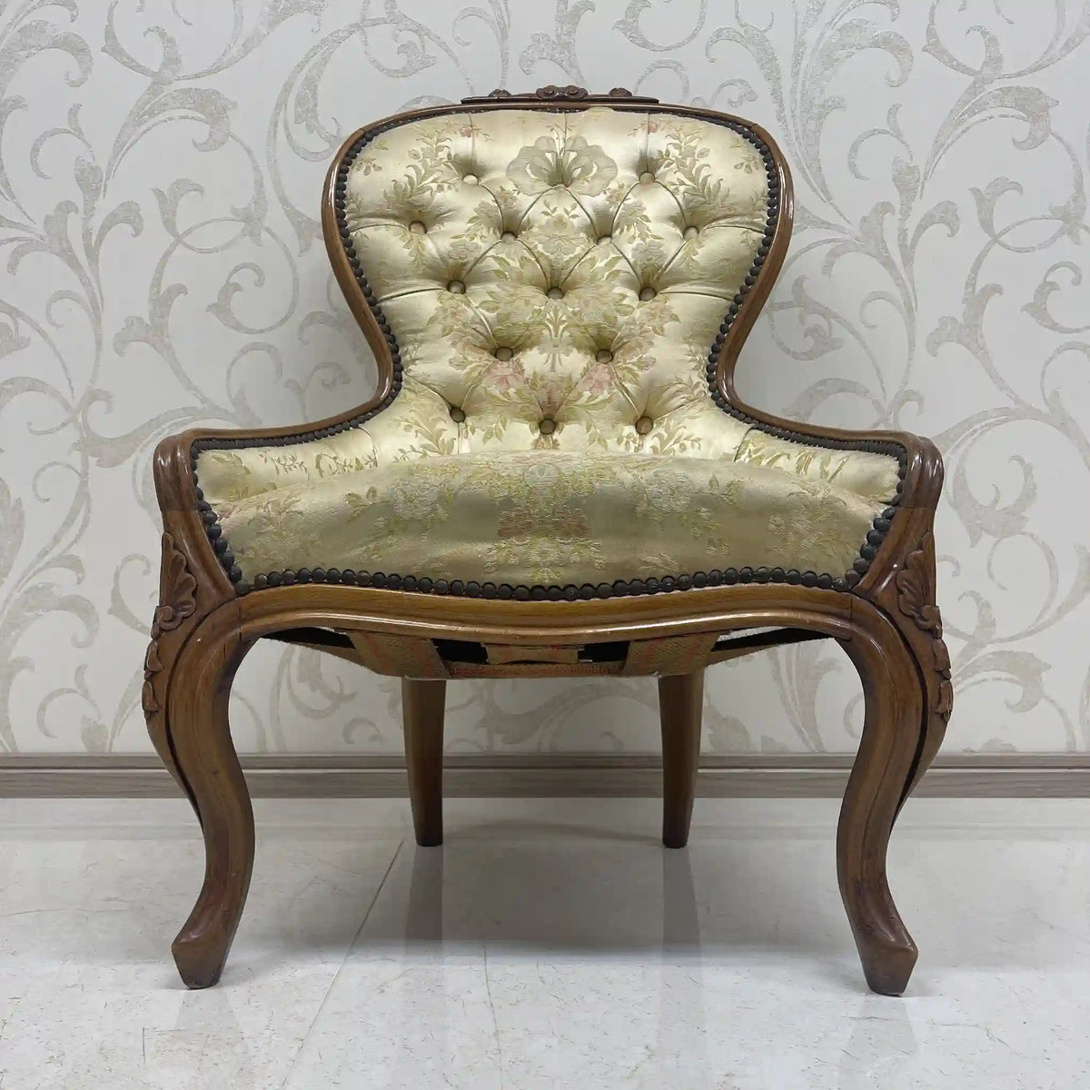 Armchair (dining chair) / Louis XV style / 1990-2000s / France / Salon chair, lounge chair, French antique, cat legs, antique style, rococo style / [Vintage]