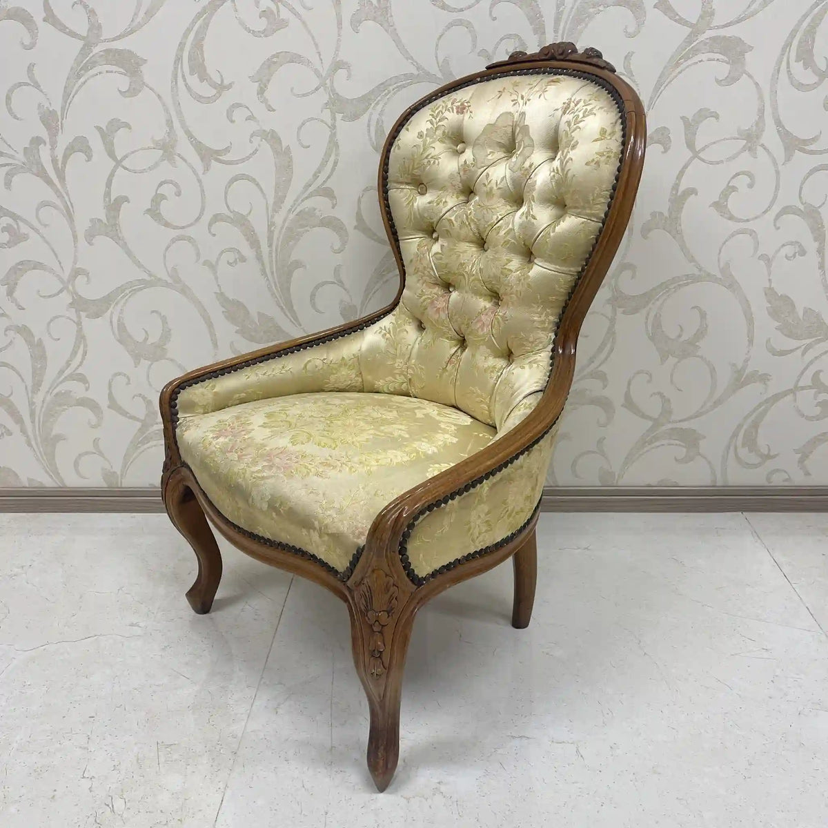 Armchair (dining chair) / Louis XV style / 1990-2000s / France / Salon chair, lounge chair, French antique, cat legs, antique style, rococo style / [Vintage]