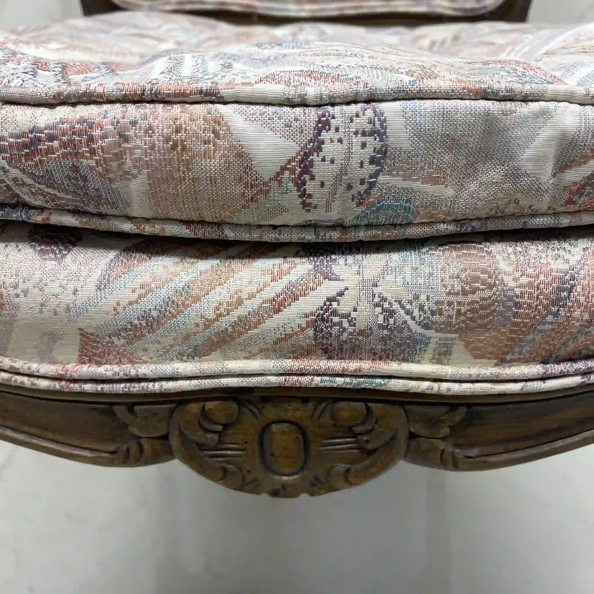Dining chair (armchair) / late 20c / fabric / cat legs, cabriole legs, rococo style, antique style, one-seater sofa / [Vintage]
