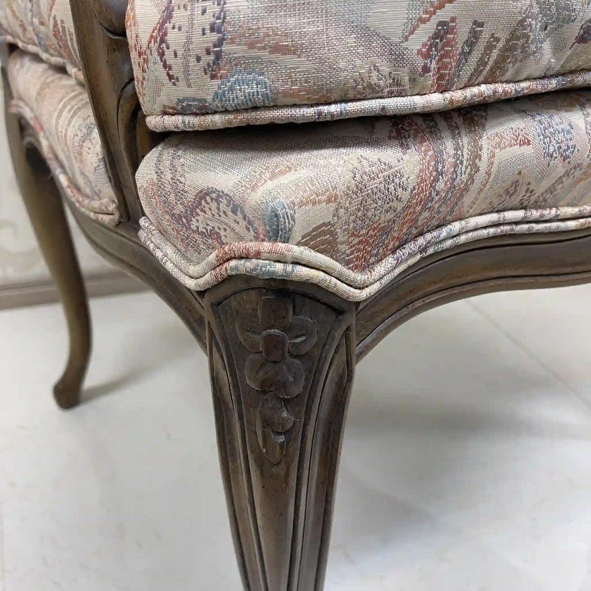 Dining chair (armchair) / late 20c / fabric / cat legs, cabriole legs, rococo style, antique style, one-seater sofa / [Vintage]