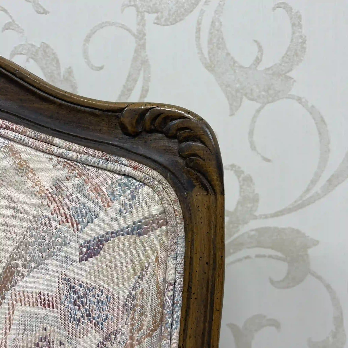 Dining chair (armchair) / late 20c / fabric / cat legs, cabriole legs, rococo style, antique style, one-seater sofa / [Vintage]