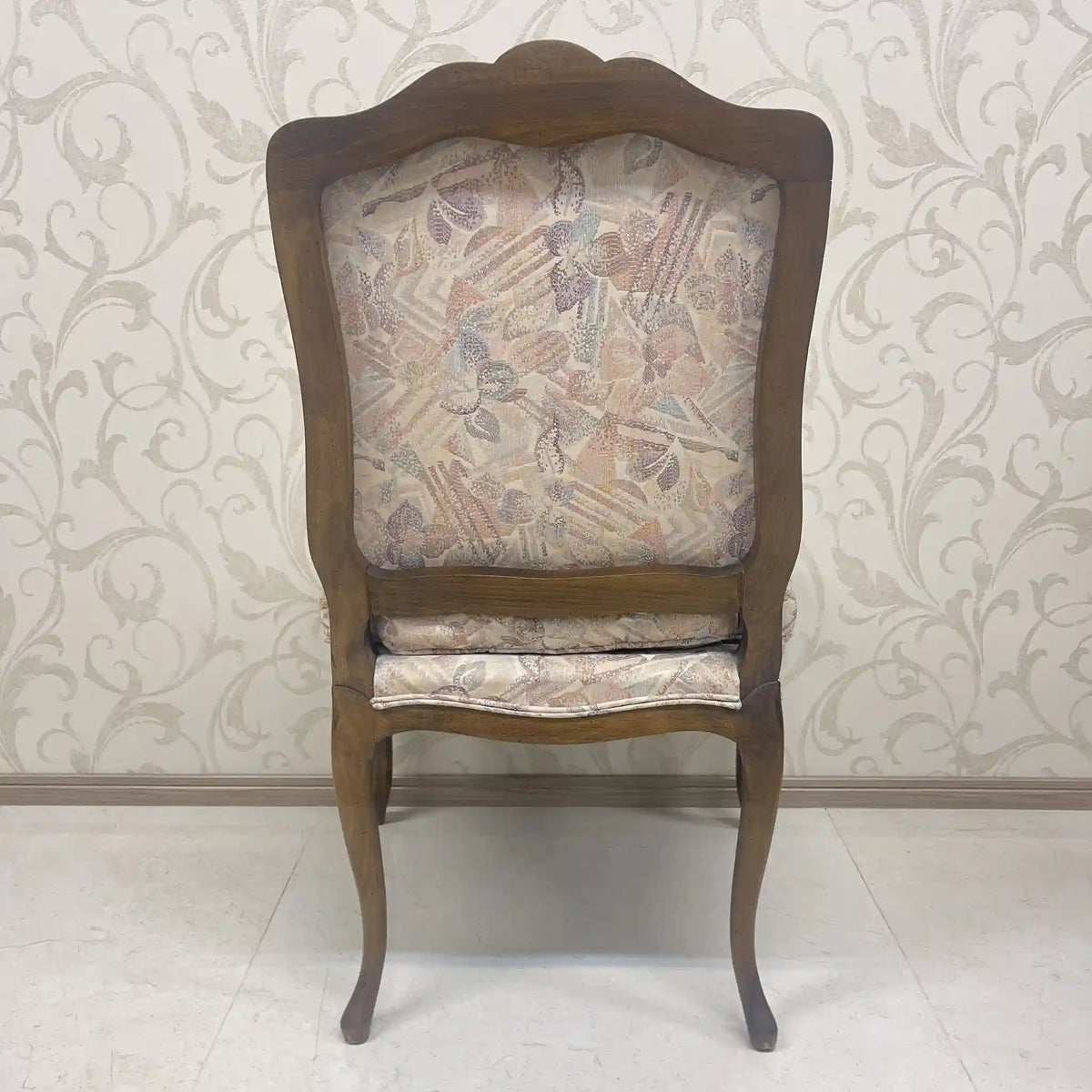 Dining chair (armchair) / late 20c / fabric / cat legs, cabriole legs, rococo style, antique style, one-seater sofa / [Vintage]