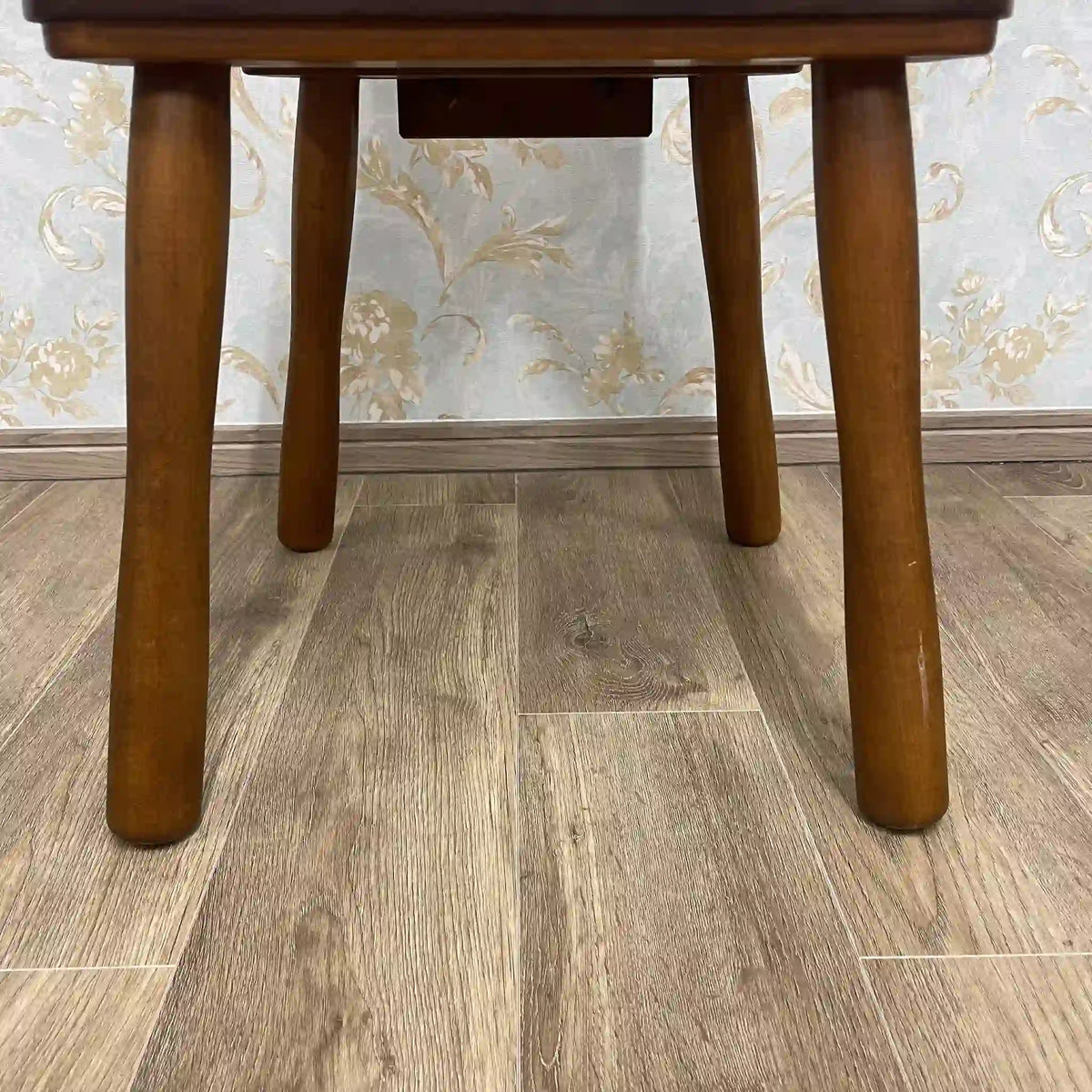 Hida Sangyo (Woodpecker) / Kids chair (mini chair for kids) / 1970-80s / Natural wood / Japan / Hollowed out backrest, board seat, carved seat, round legs, wedge clasp, kids space, space saving / [Vintage]
