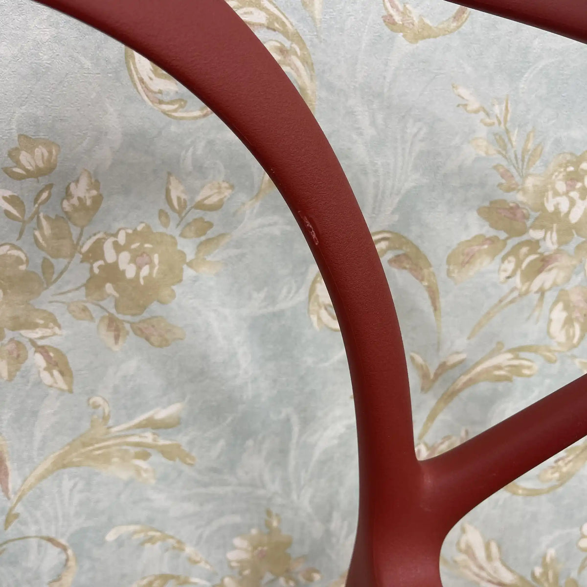Plastic chair (dining chair) / Recent years / Polypropylene / Open back, U shape, integral molding, terracotta red, stacking, garden chair / [Reuse]
