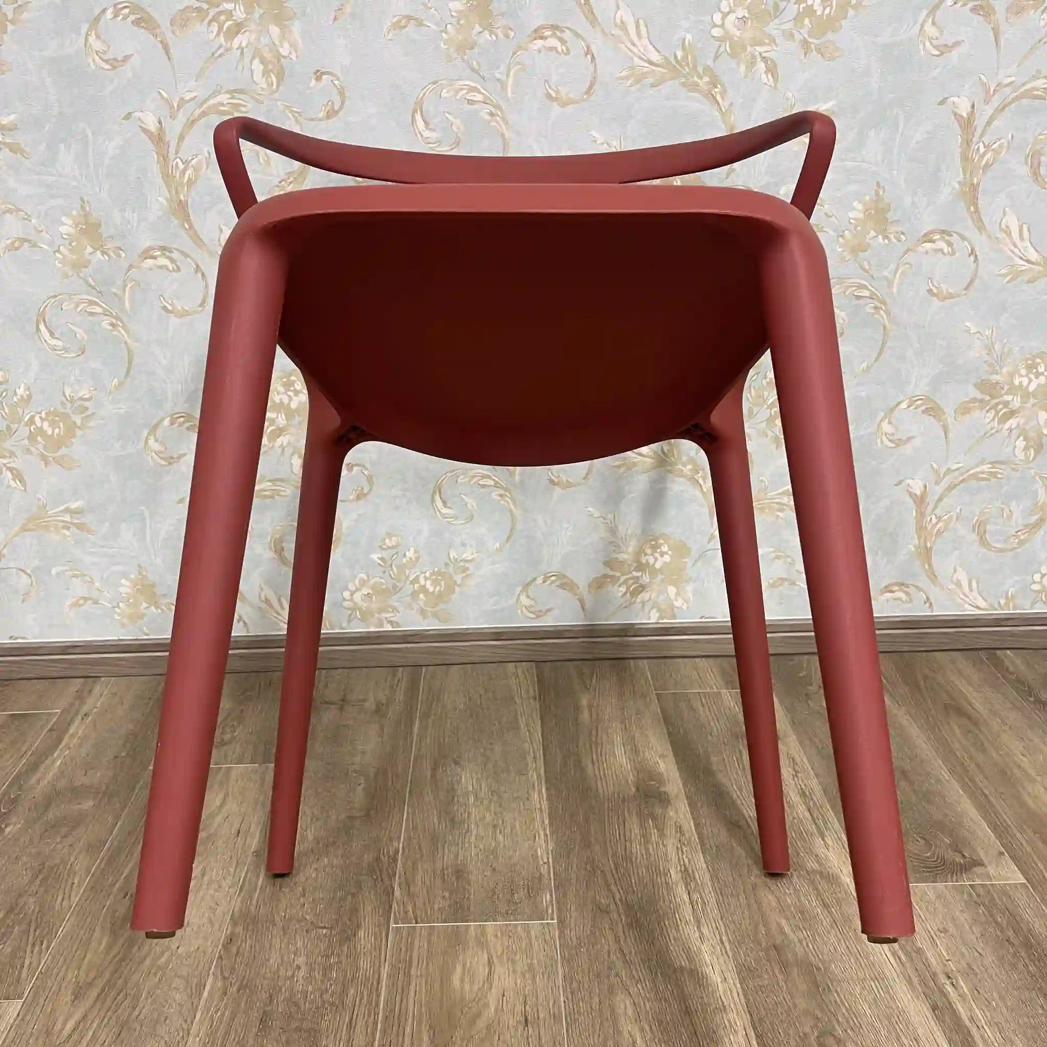 Plastic chair (dining chair) / Recent years / Polypropylene / Open back, U shape, integral molding, terracotta red, stacking, garden chair / [Reuse]