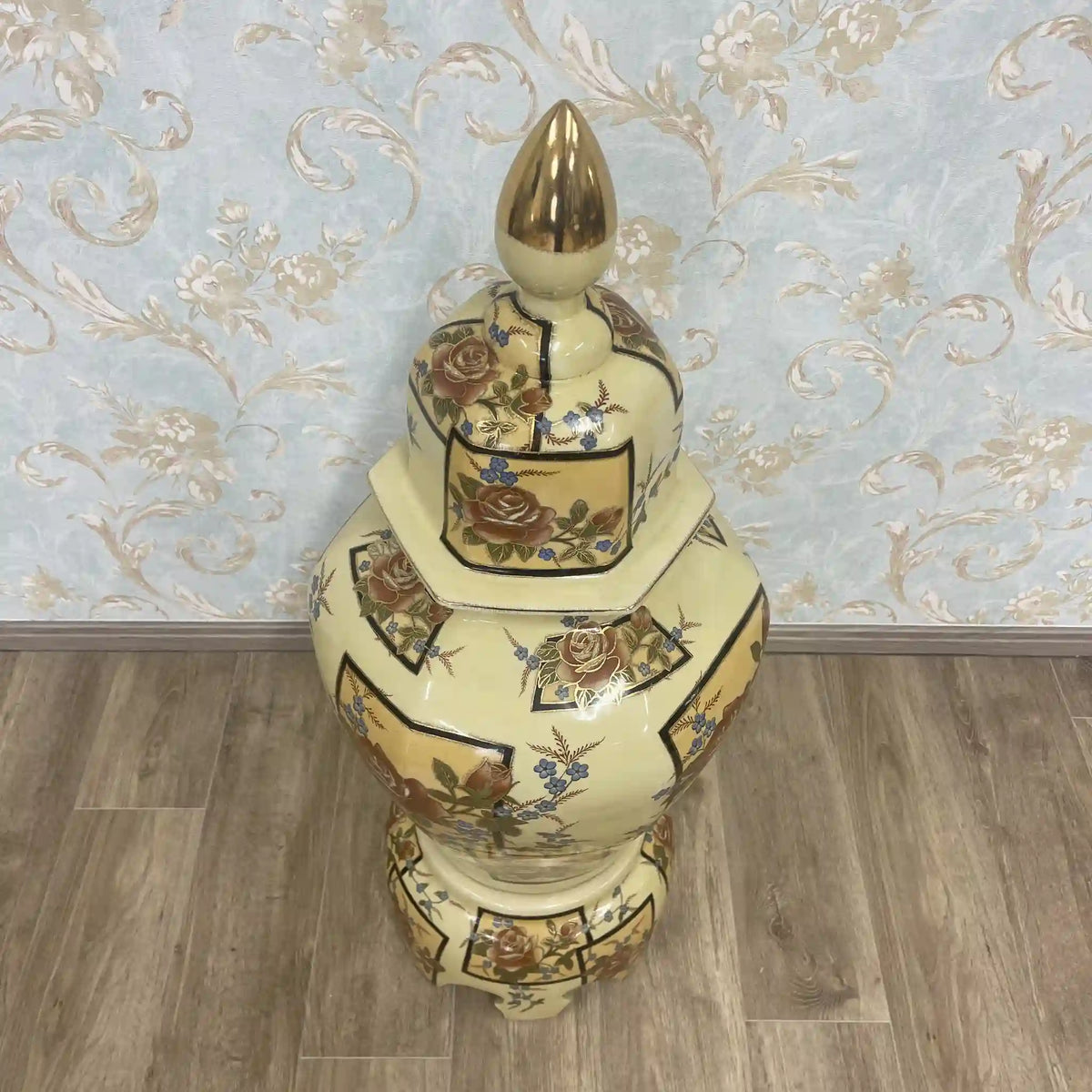 装饰壶/金襕手萨摩样式/昭和中期~后期/日本/萨摩烧，有田烧，九谷烧，古董/[复古]