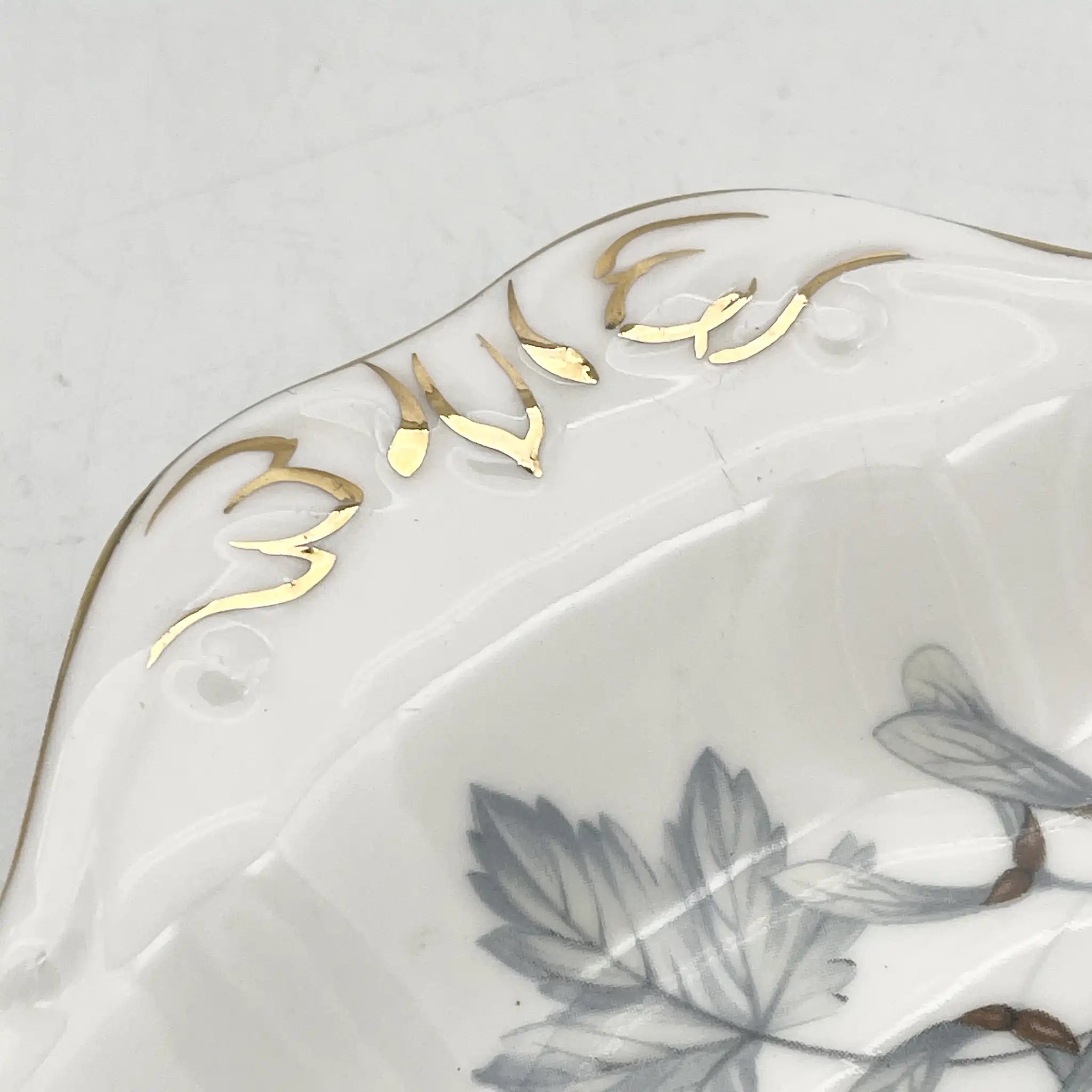 Royal Albert /主餐盘/ Silver Maple / 1950s- / Fine Bone China /英国/ 骨中国，叶柄，植物学，金轮辋，金彩装饰，英国葡萄酒，陶瓷，单色调，经典，西式餐具/[葡萄酒]