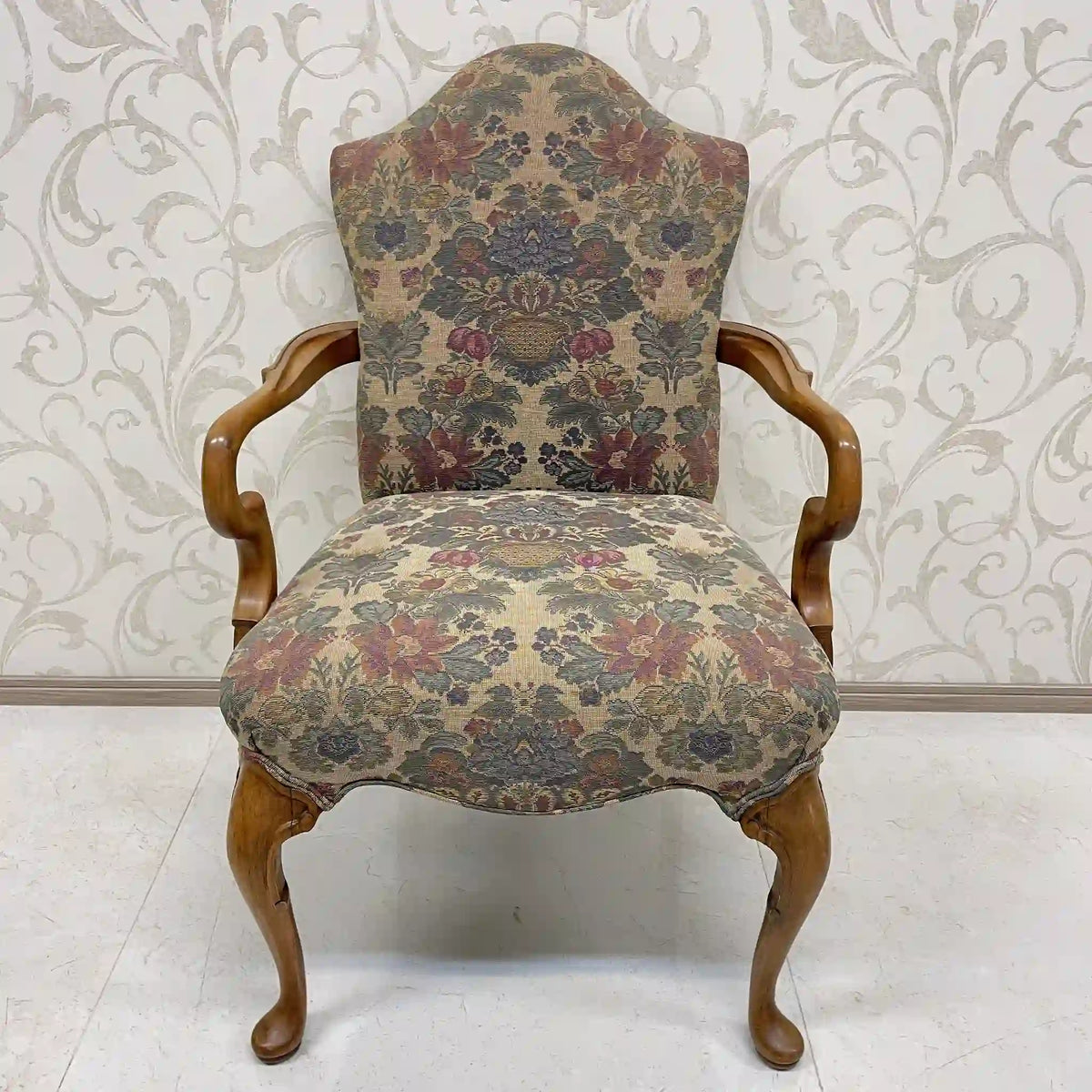 Style Upholstering, Inc / アームチェア(ラウンジチェア) / クィーンアン様式 / 20世紀後半 / ビーチ材 / アメリカ / 1人掛けソファ,猫脚椅子,アンティークチェア,ゴブラン織,花柄 / [リユース]