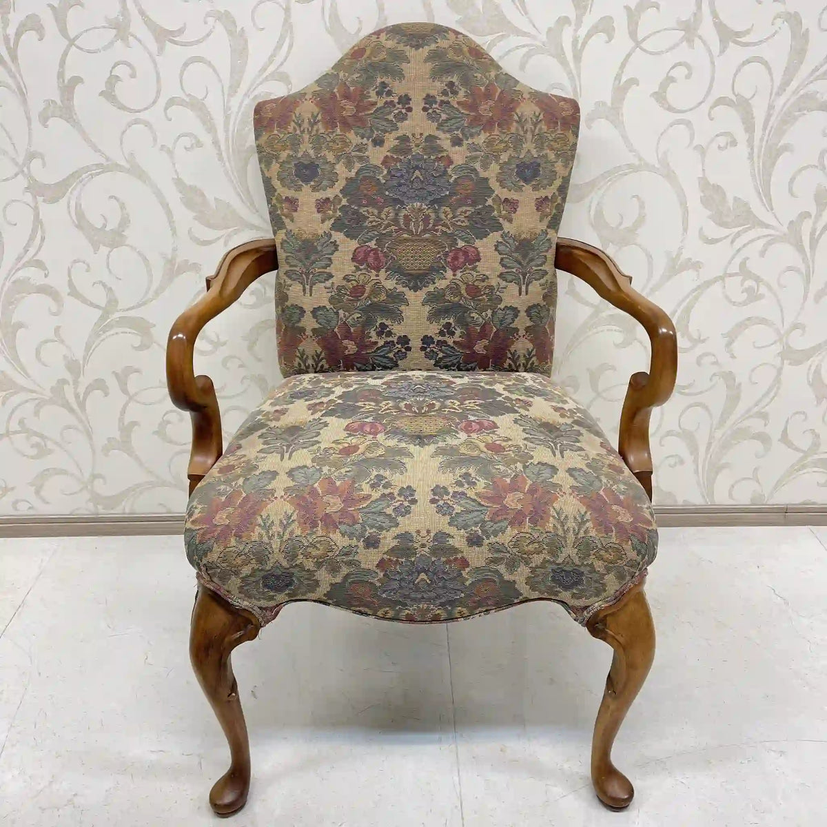 Style Upholstering, Inc / アームチェア(ラウンジチェア) / クィーンアン様式 / 20世紀後半 / ビーチ材 / アメリカ / 1人掛けソファ,猫脚椅子,アンティークチェア,ゴブラン織,花柄 / [リユース]