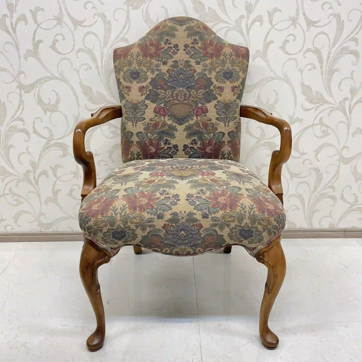 Style Upholstering, Inc / アームチェア(ラウンジチェア) / クィーンアン様式 / 20世紀後半 / ビーチ材 / アメリカ / 1人掛けソファ,猫脚椅子,アンティークチェア,ゴブラン織,花柄 / [リユース]