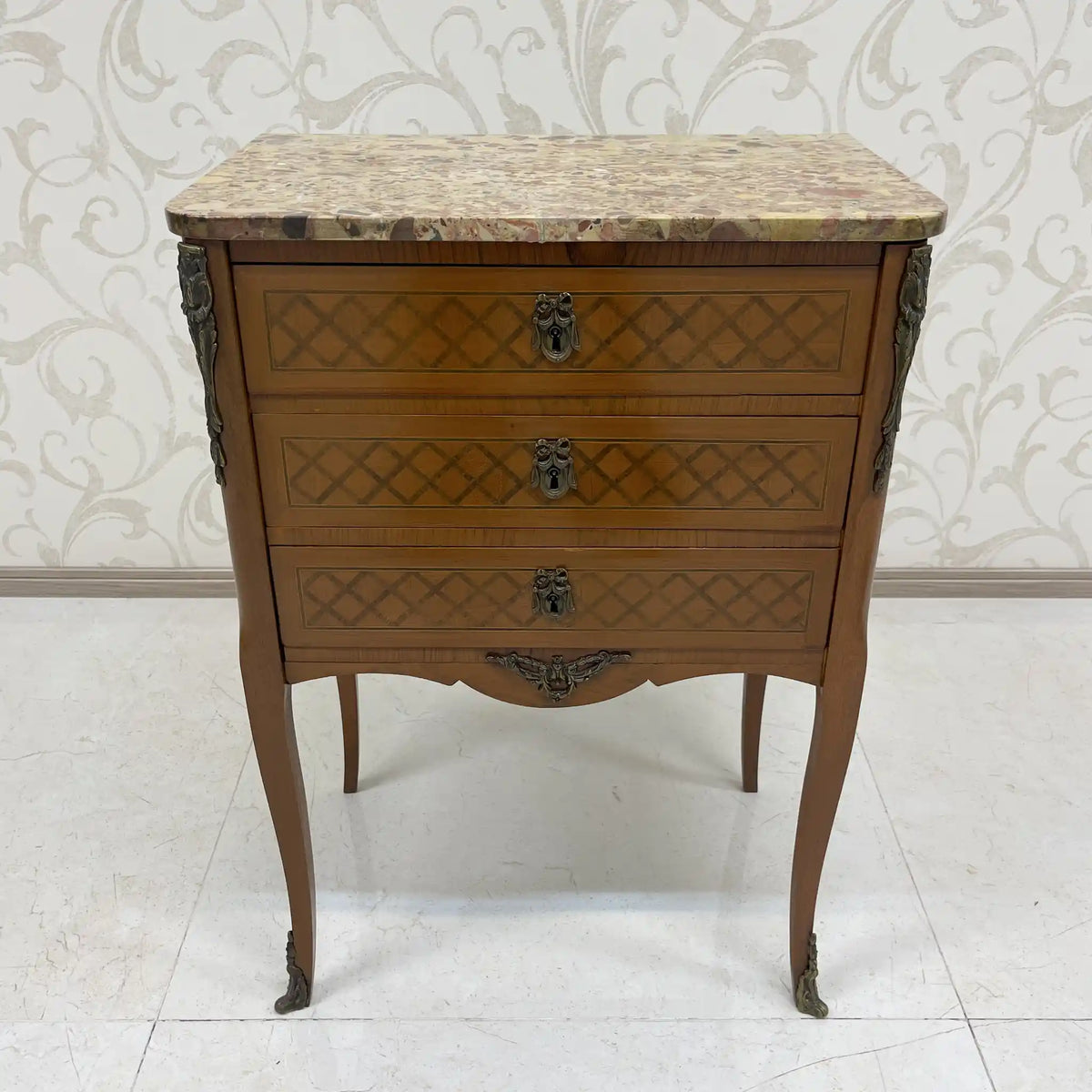 Side chest / Louis XV style / France / Inlay (marquetry), marble top, cat legs / [Antique]