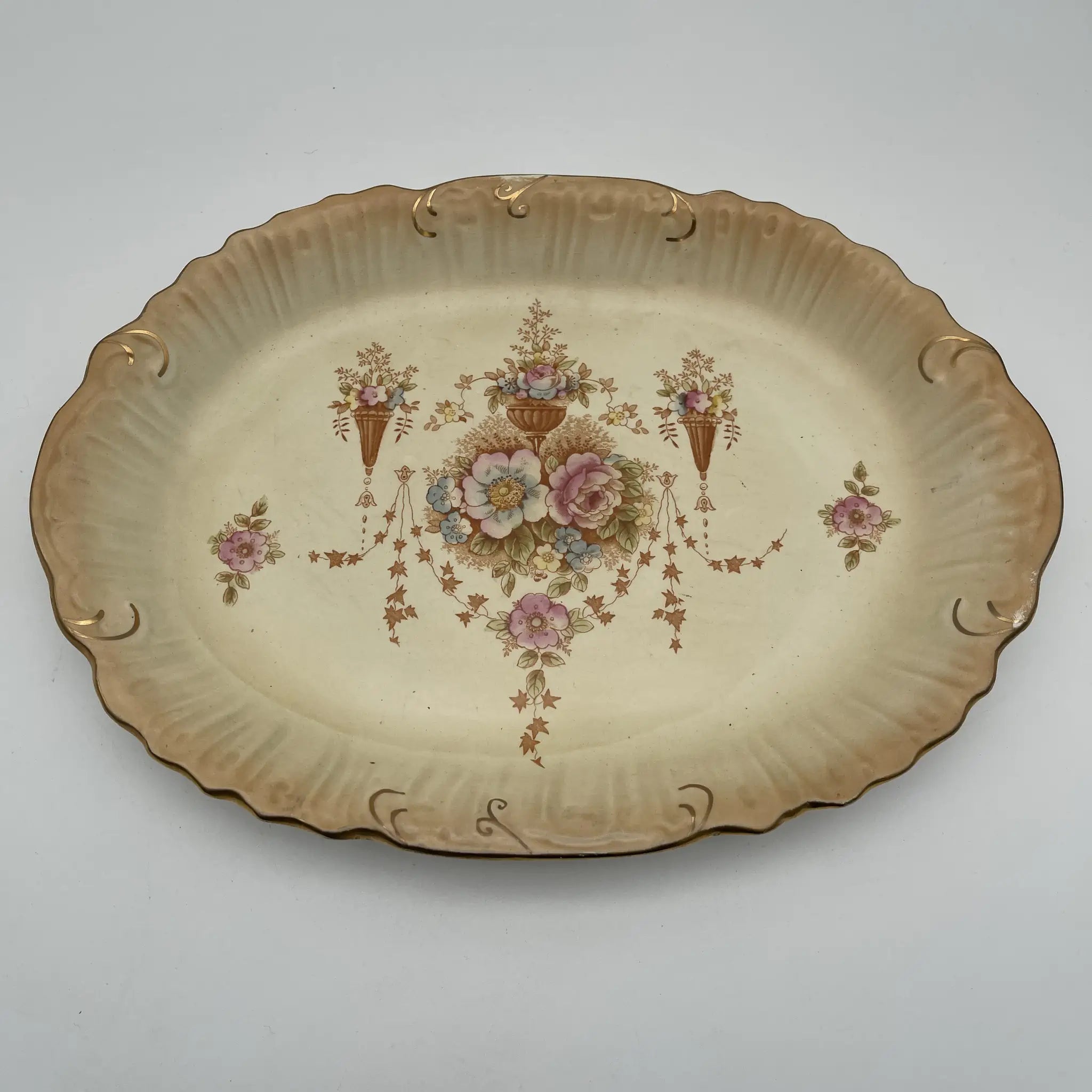 【アンティーク】 サービングプレート (大皿) / Crown Devon (クラウンデボン) / Spring / 1910年代 / 陶器 / イギリス / 銅板転写, 手彩色 金彩