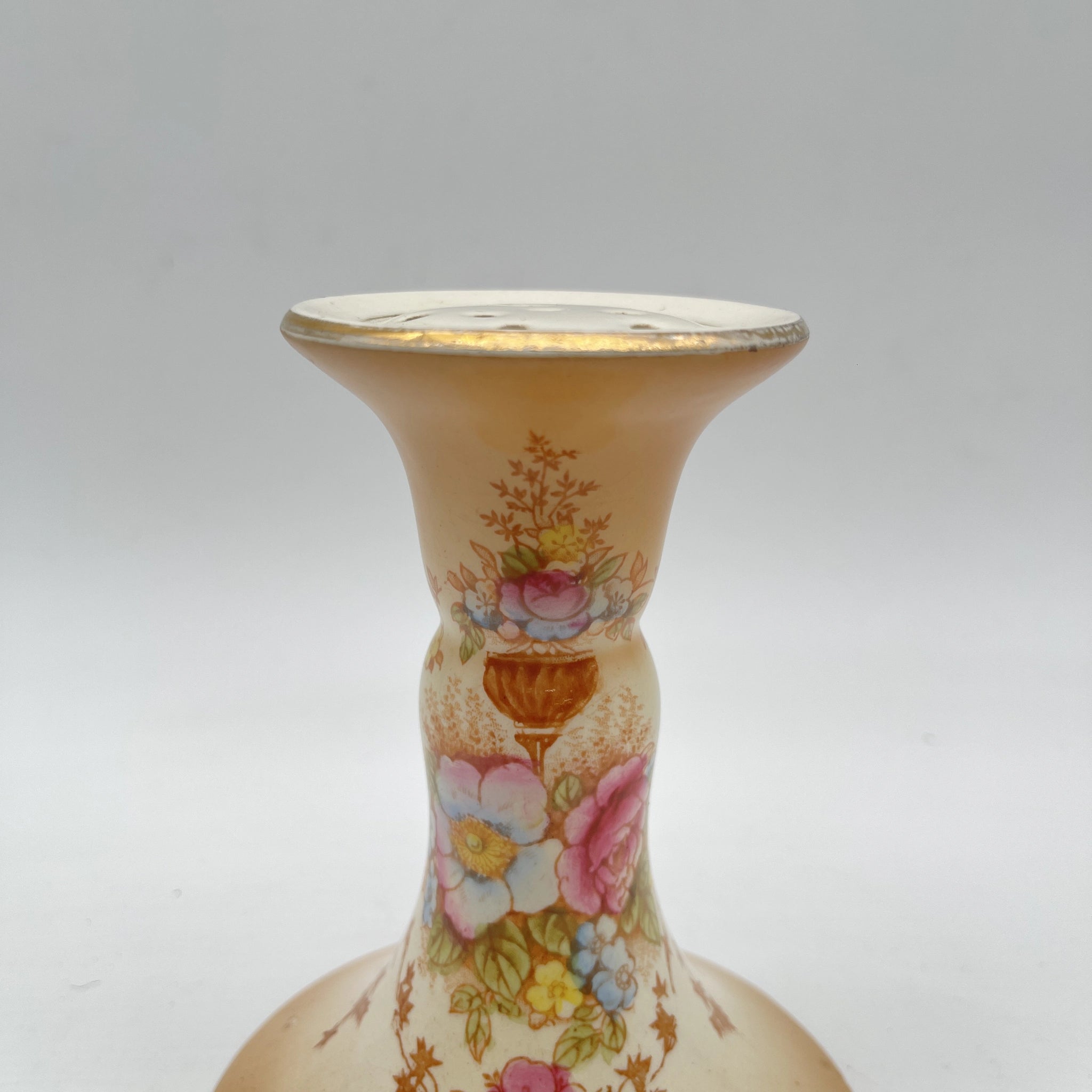 [Antique] Sugar caster / Crown Devon / Spring / 1910s / Pottery / England / Copper plate transfer, hand-colored gold