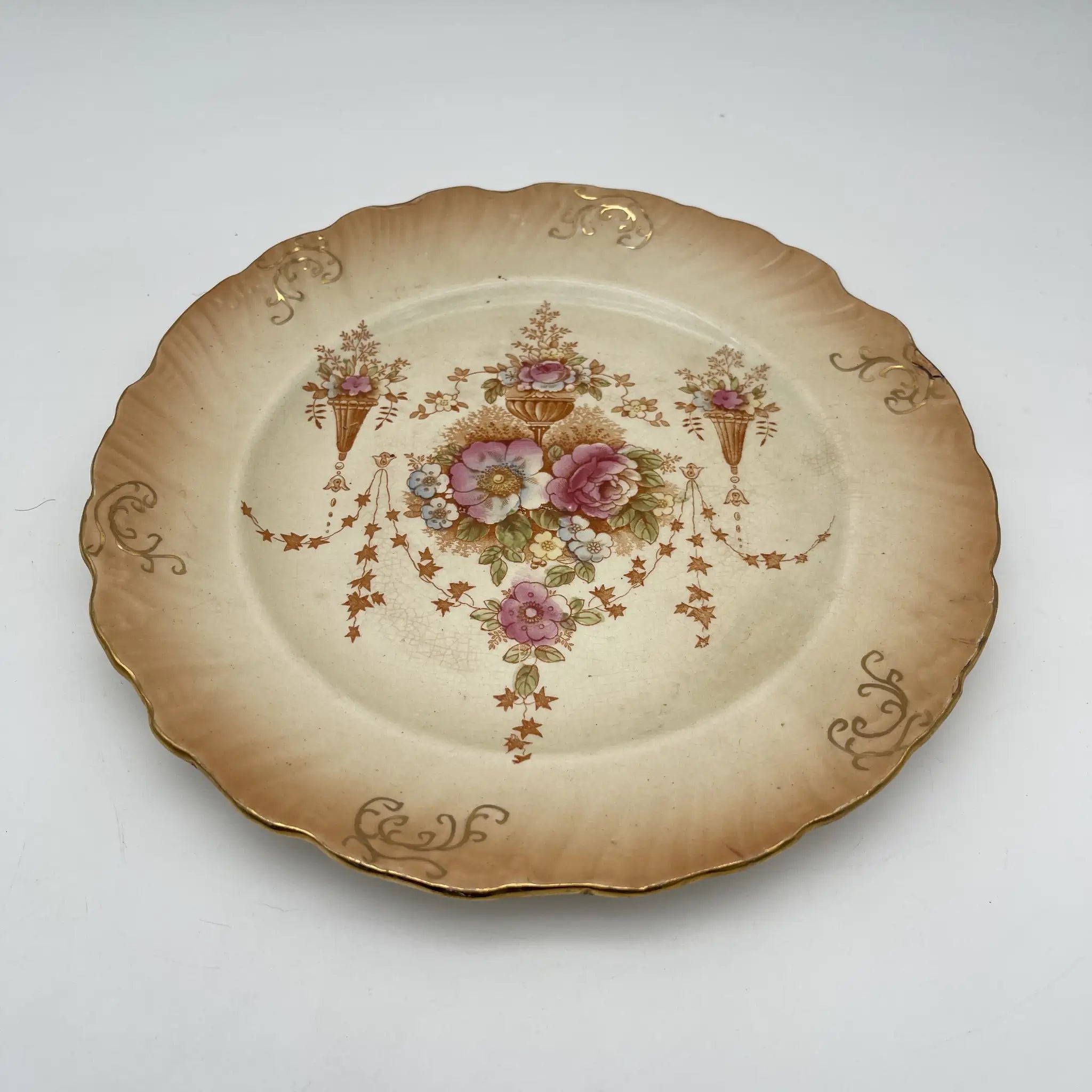 【アンティーク】 ディナープレート (メイン皿) / Crown Devon (クラウンデボン) / Spring / 1910-1920年代 / 陶器 / イギリス / 銅板転写, 手彩色 金彩