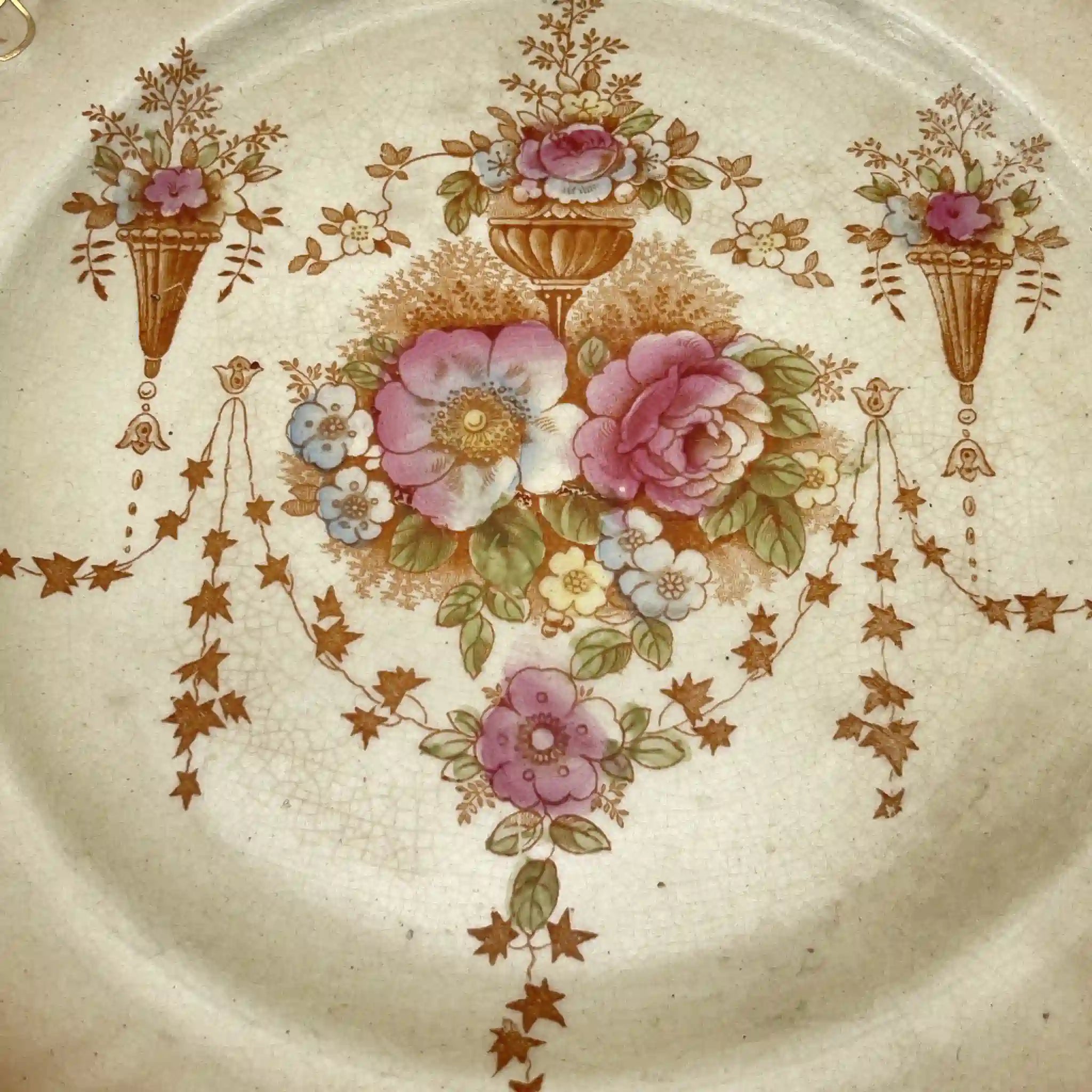 【アンティーク】 ディナープレート (メイン皿) / Crown Devon (クラウンデボン) / Spring / 1910-1920年代 / 陶器 / イギリス / 銅板転写, 手彩色 金彩