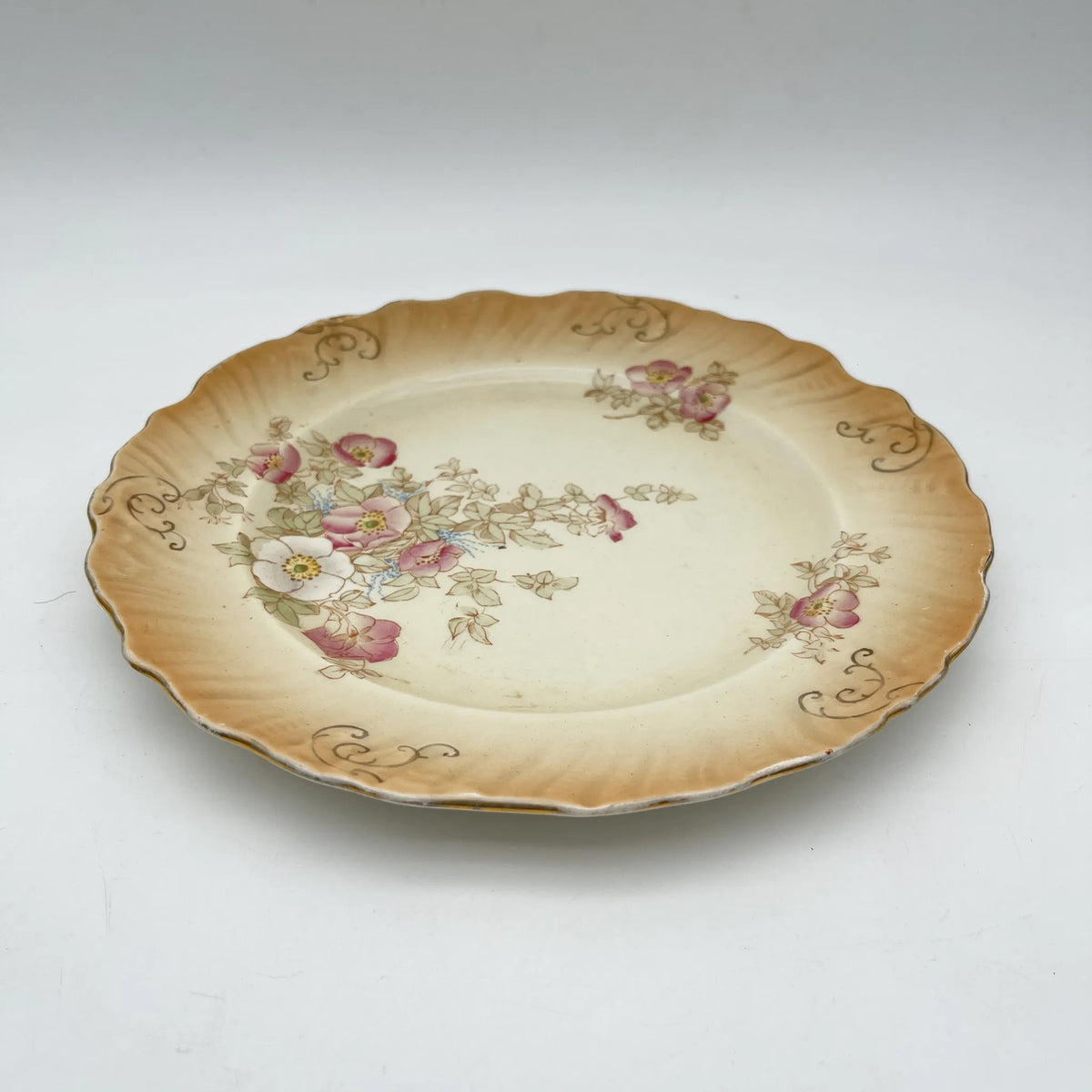 Crown Devon / Dinner plate (main plate) / 1910s / Pottery / England / Hand painted, floral pattern, British antique, retro, gold mining / [Antique]