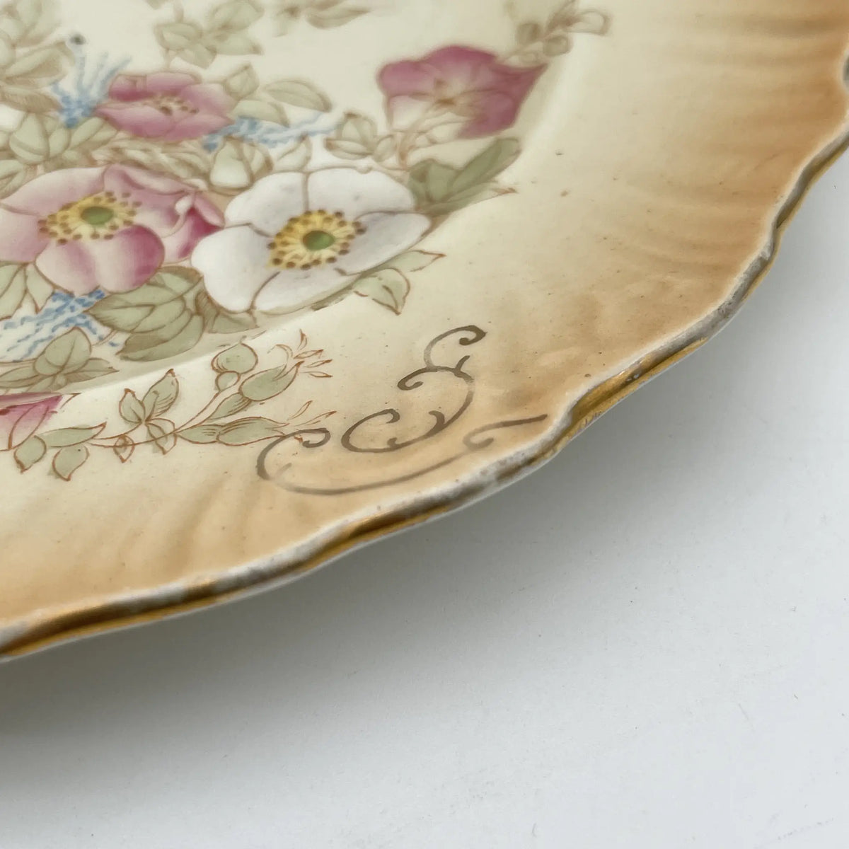 Crown Devon / Dinner plate (main plate) / 1910s / Pottery / England / Hand painted, floral pattern, British antique, retro, gold mining / [Antique]