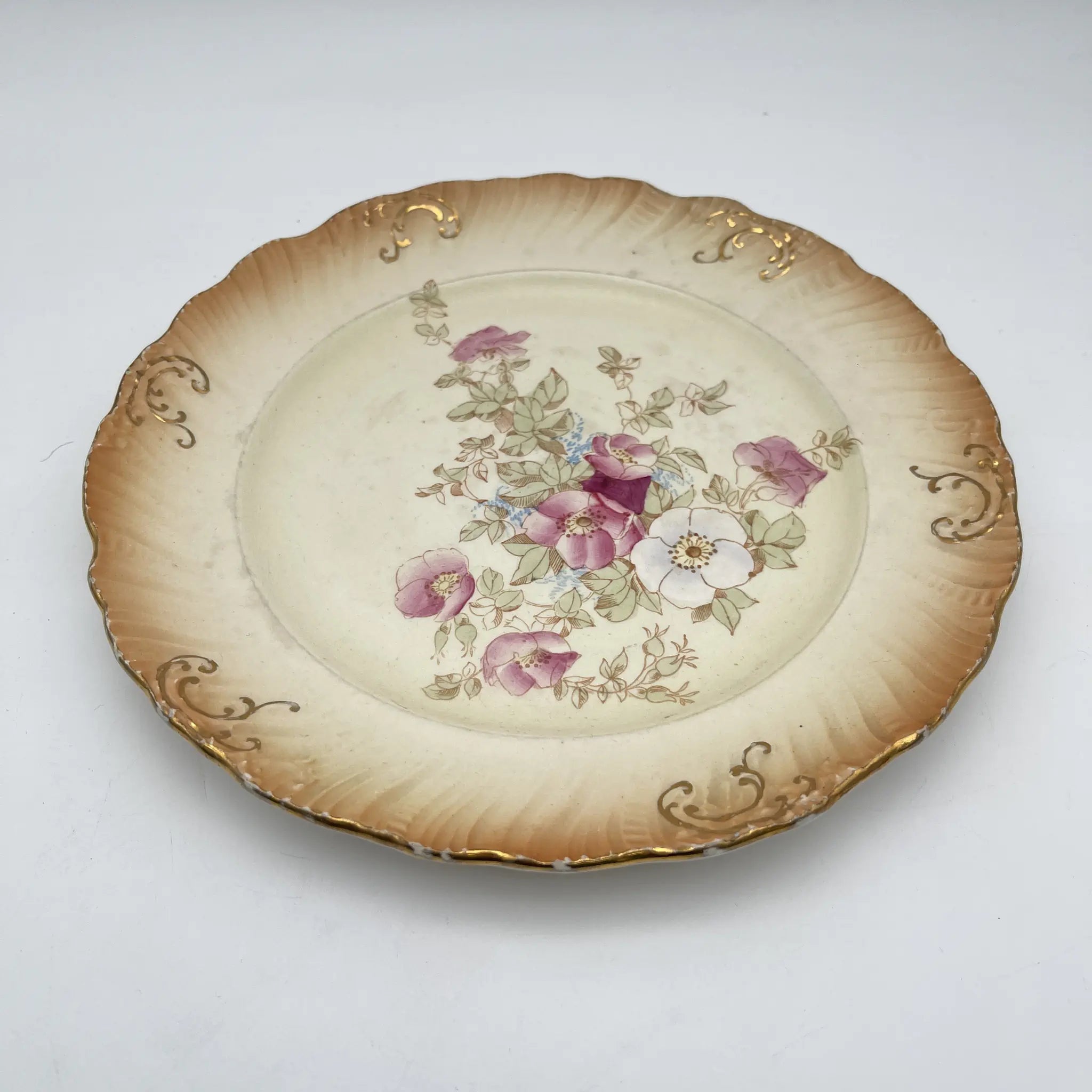 【アンティーク】 ディナープレート (メイン皿) / Crown Devon (クラウンデボン) / 1910年代 / 陶器 / イギリス / 銅板転写, 手彩色 金彩