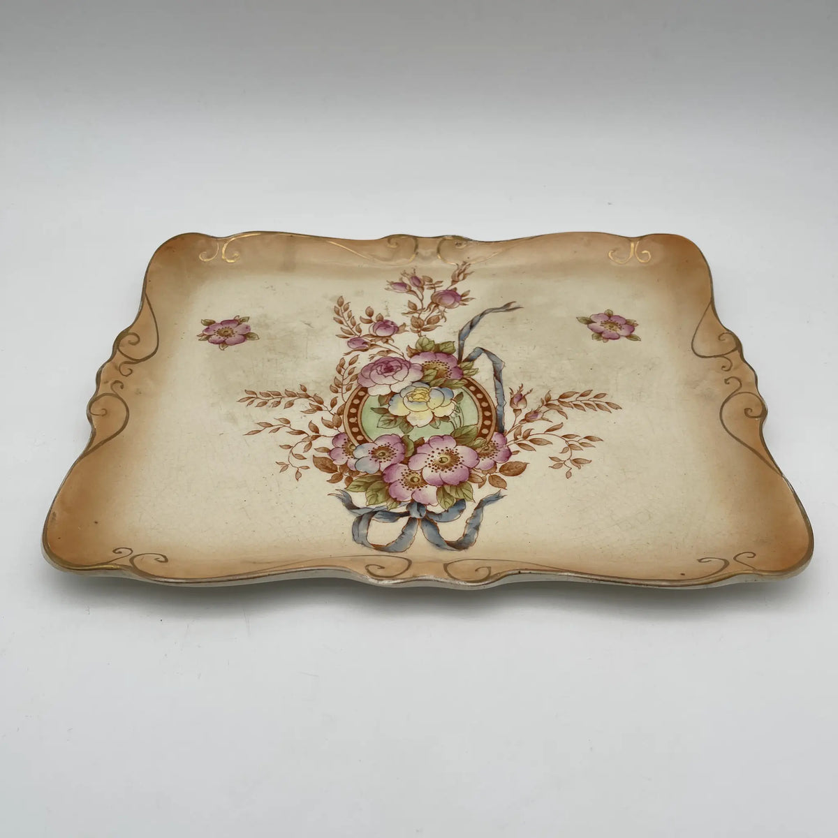 Crown Devon / Square plate / 1910-1920s / Pottery / England / Hand painted, floral pattern, British antique, retro, gold mining / [Antique]