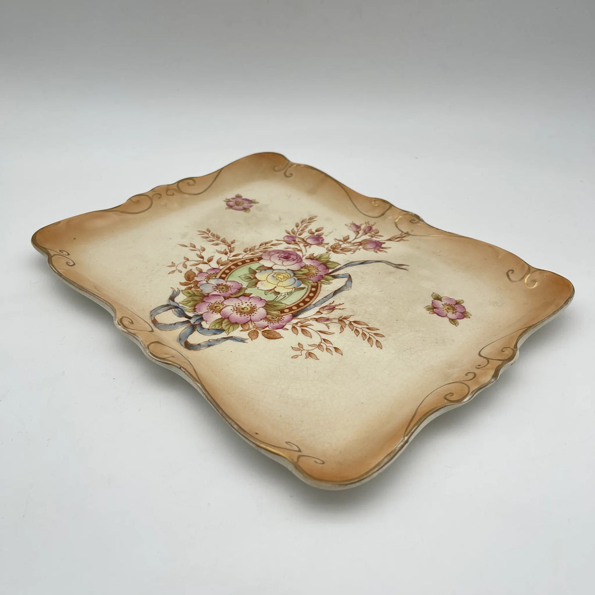 Crown Devon / Square plate / 1910-1920s / Pottery / England / Hand painted, floral pattern, British antique, retro, gold mining / [Antique]