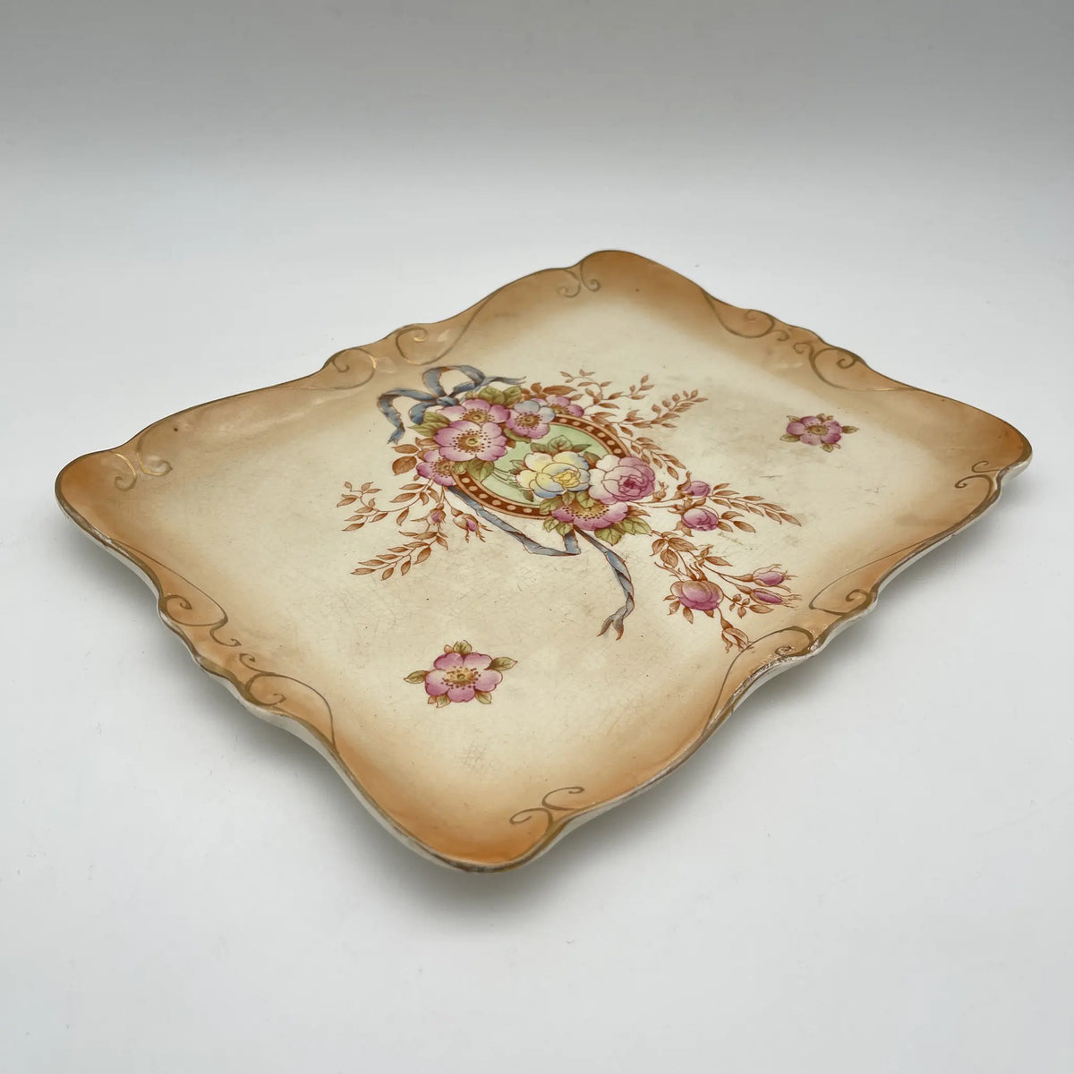 Crown Devon / Square plate / 1910-1920s / Pottery / England / Hand painted, floral pattern, British antique, retro, gold mining / [Antique]
