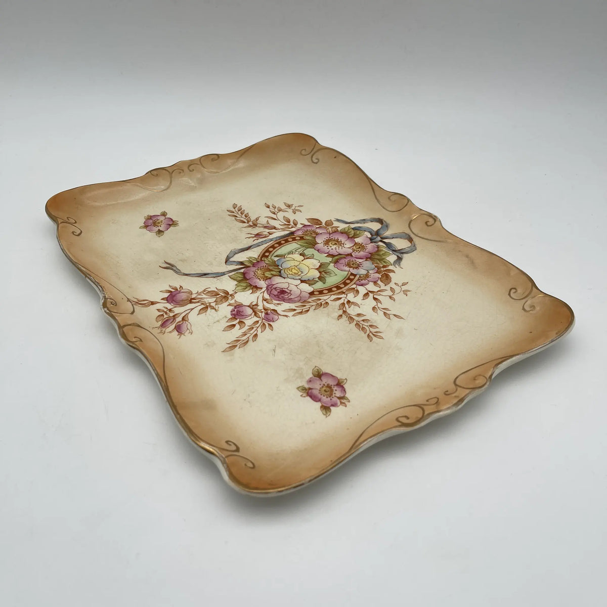 Crown Devon / Square plate / 1910-1920s / Pottery / England / Hand painted, floral pattern, British antique, retro, gold mining / [Antique]