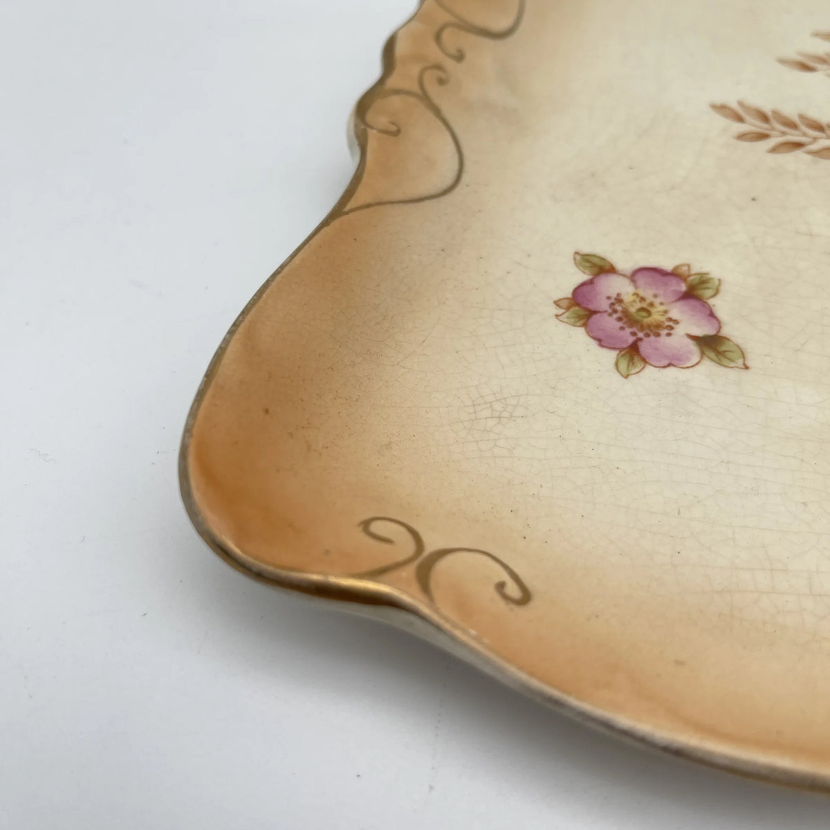 Crown Devon / Square plate / 1910-1920s / Pottery / England / Hand painted, floral pattern, British antique, retro, gold mining / [Antique]