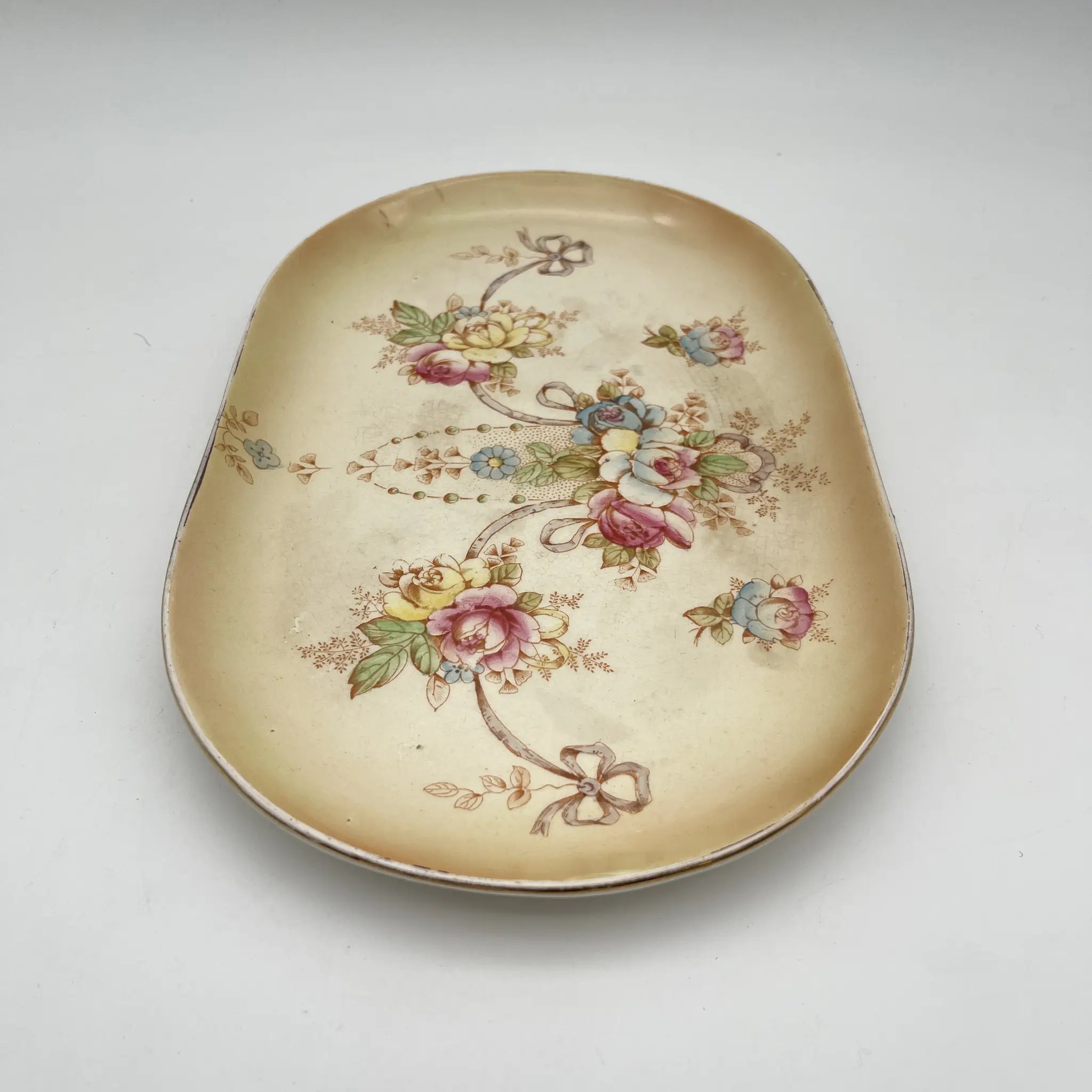 [Antique] Serving plate (platter) / Crown Devon / Etna / 1890-1910s / Pottery / England / Copper plate transfer, hand-colored gold