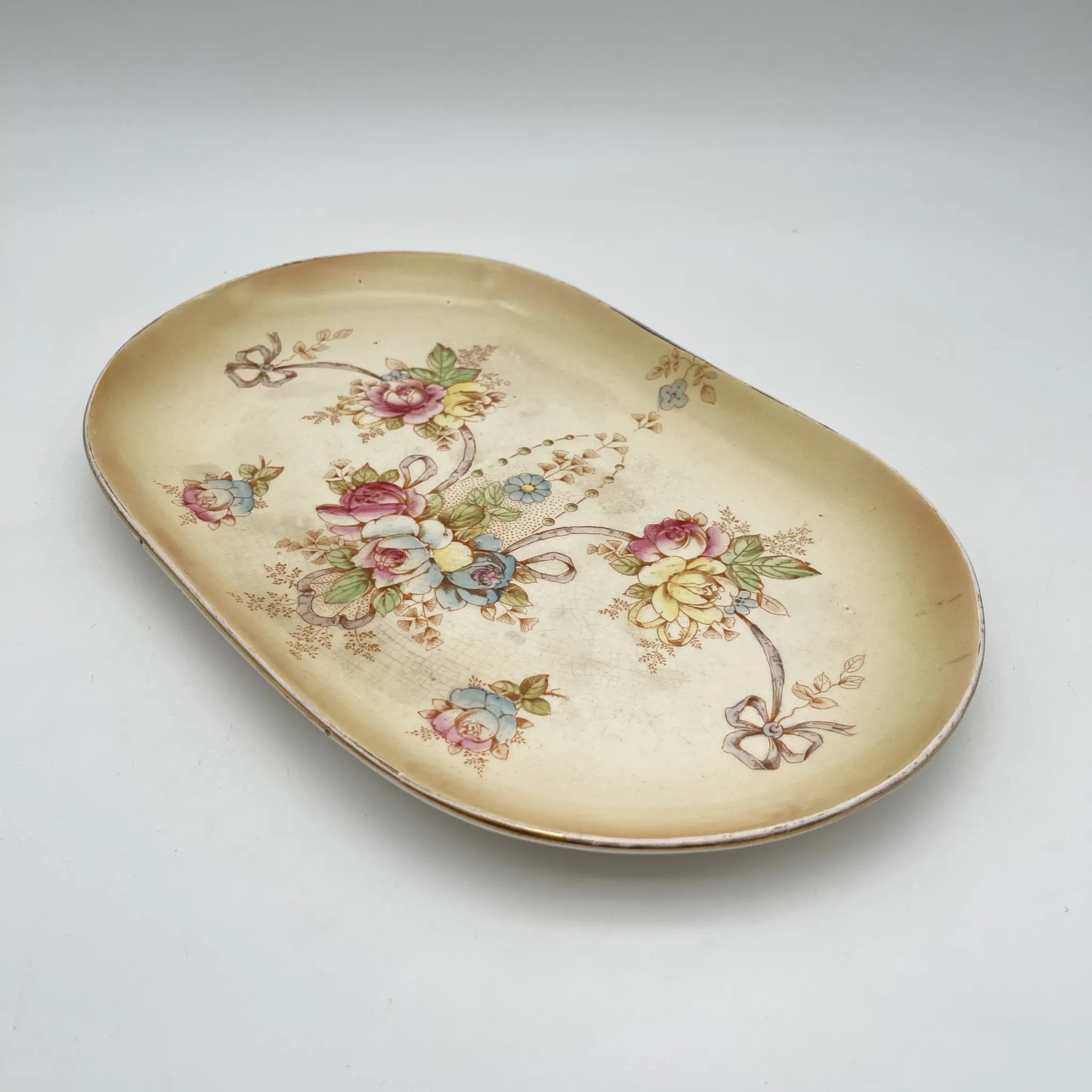 [Antique] Serving plate (platter) / Crown Devon / Etna / 1890-1910s / Pottery / England / Copper plate transfer, hand-colored gold