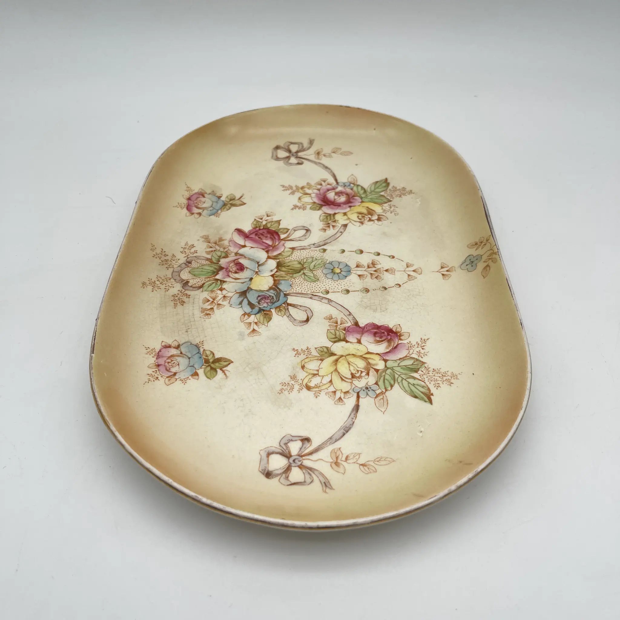 [Antique] Serving plate (platter) / Crown Devon / Etna / 1890-1910s / Pottery / England / Copper plate transfer, hand-colored gold