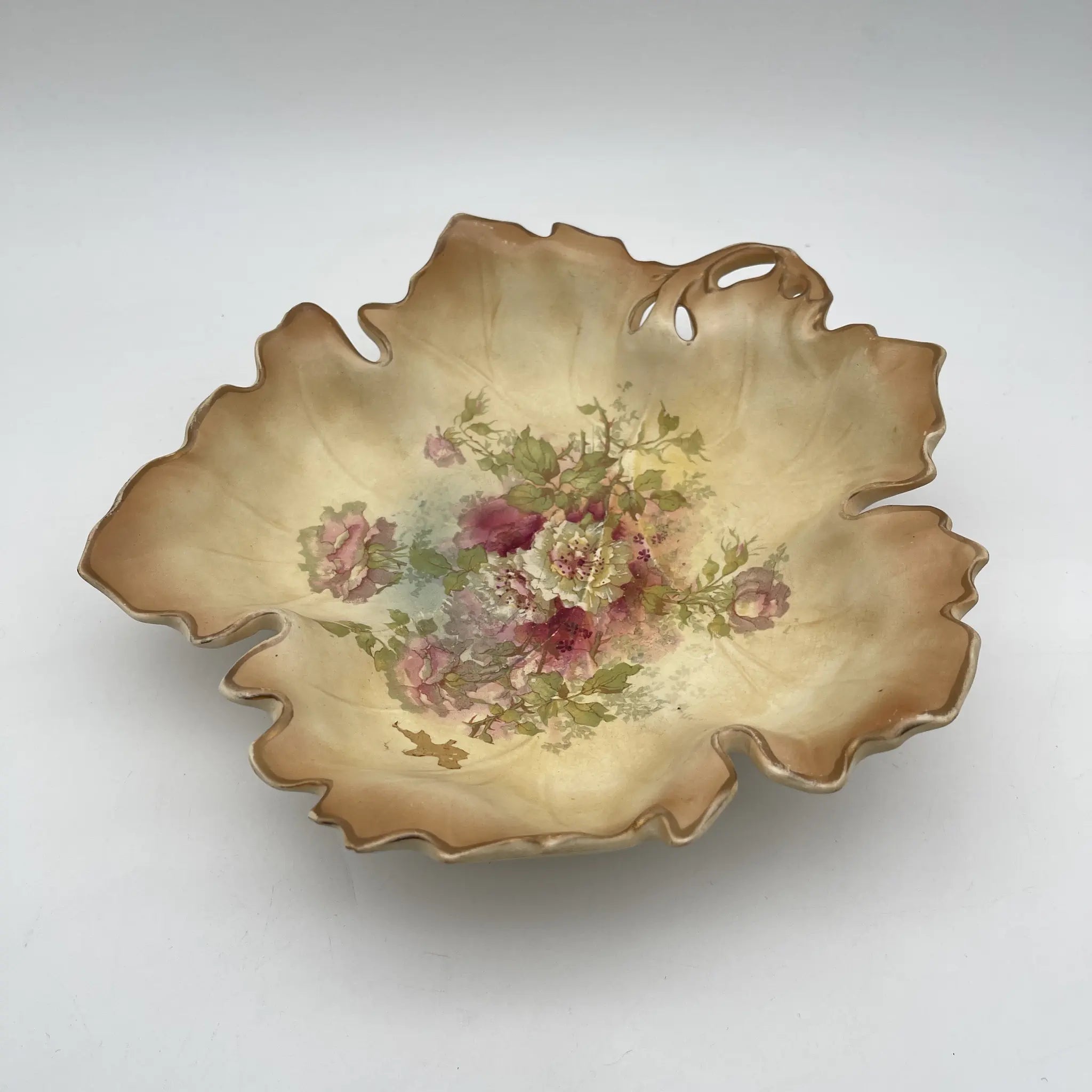 【アンティーク】 サービングボウル (大鉢) / Crown Devon (クラウンデボン) / 1890-1910年代 / 陶器 / イギリス / 銅板転写, 手彩色 金彩