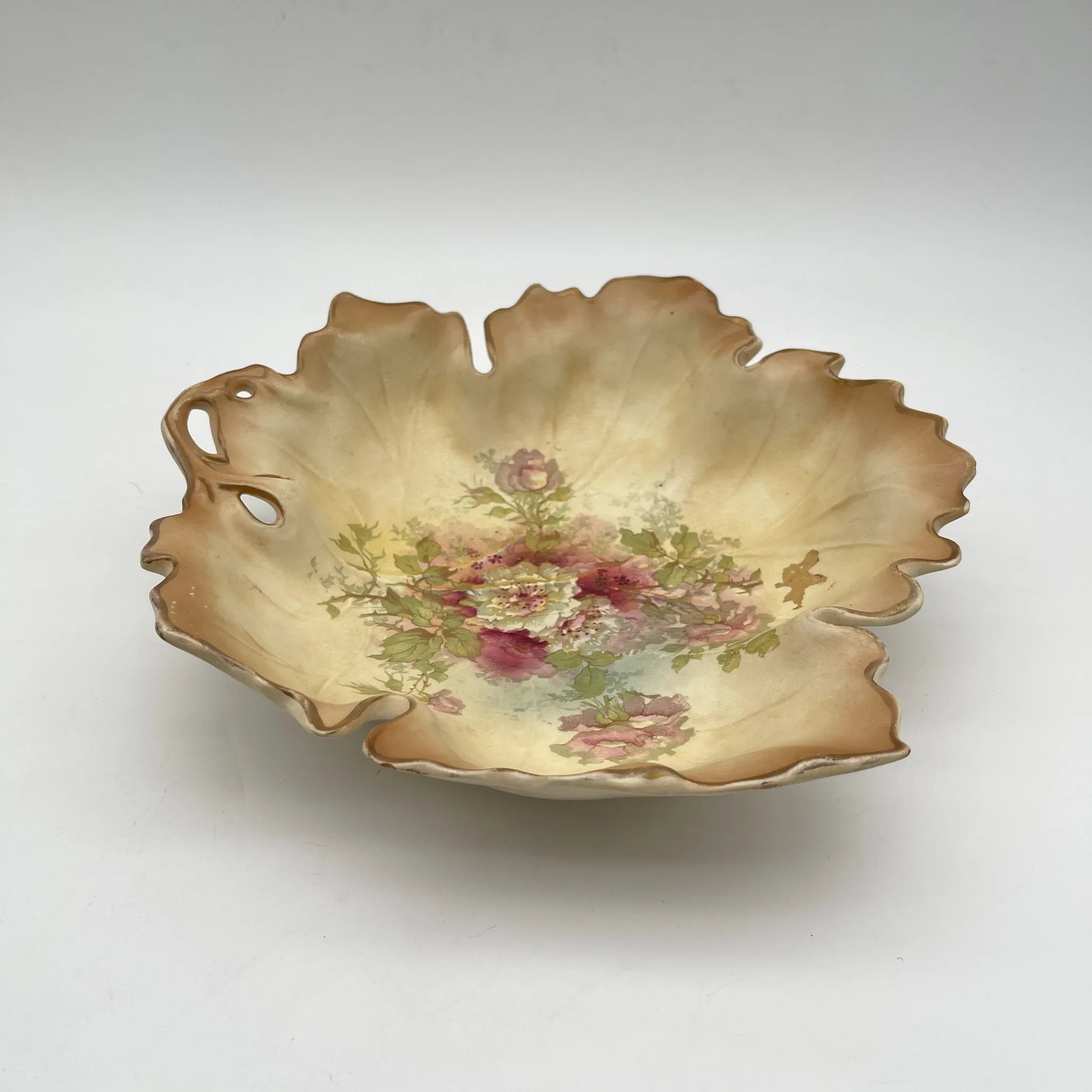 【アンティーク】 サービングボウル (大鉢) / Crown Devon (クラウンデボン) / 1890-1910年代 / 陶器 / イギリス / 銅板転写, 手彩色 金彩