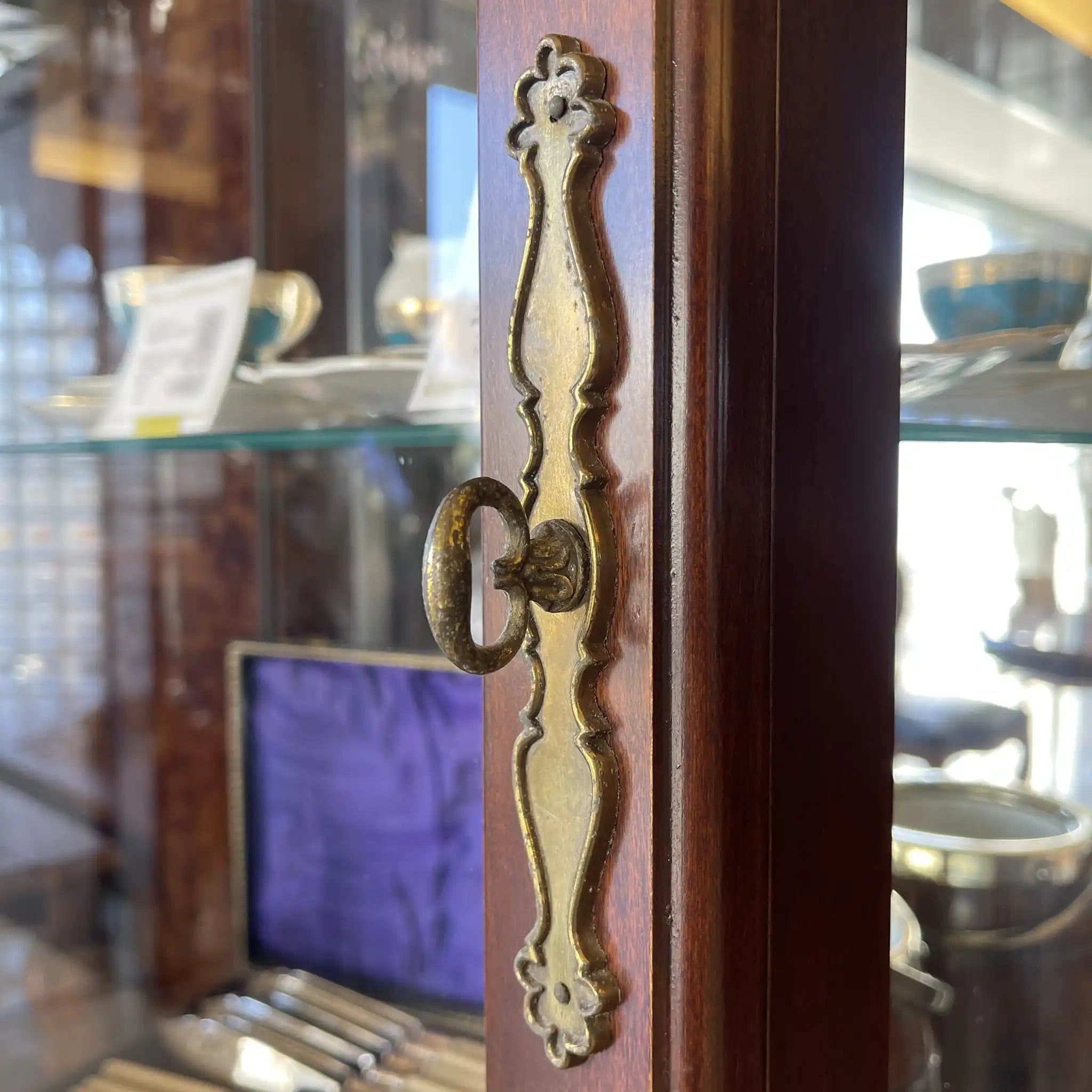 復古發光木製展示櫃 / PHILIP REINISCH 公司 / 美國 / 已修繕